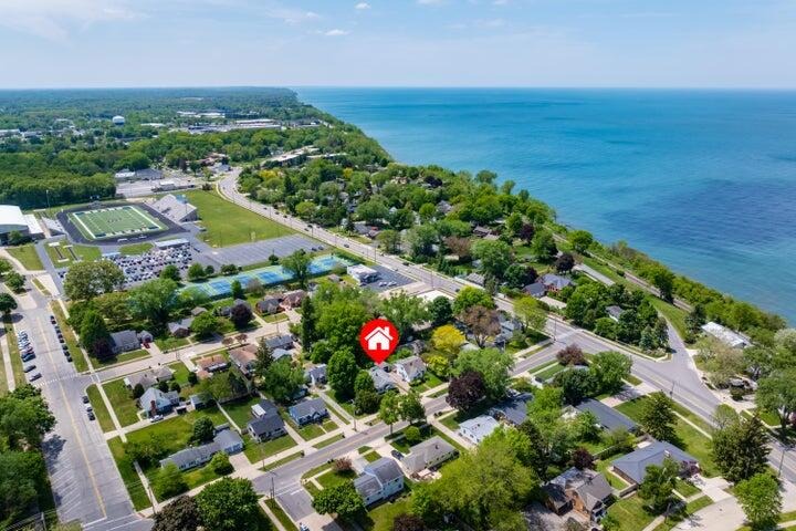 Wallace Ave, Saint Joseph, MI 49085 #1