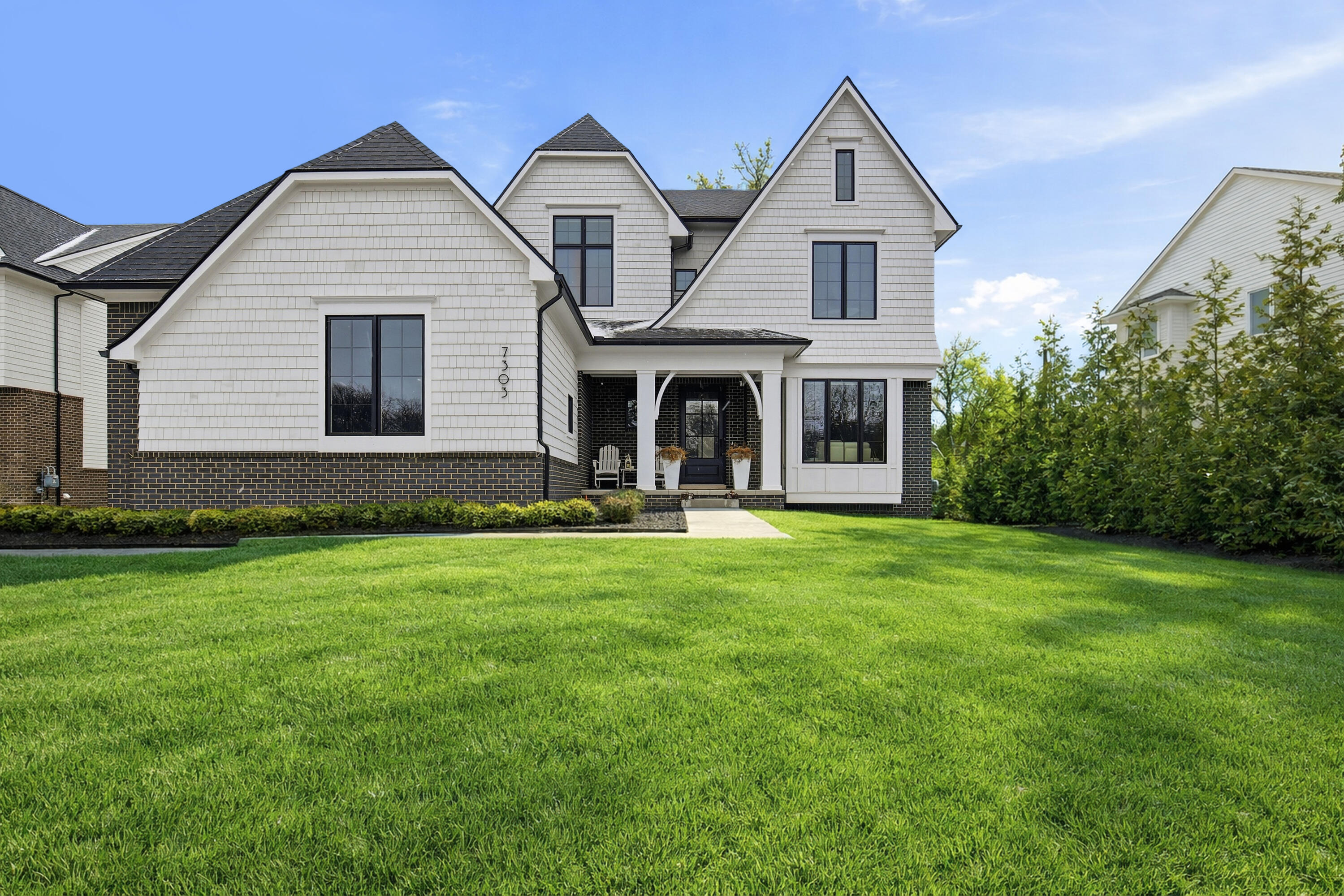 Brookside Village Ct, Bloomfield Hills, MI 48301 #1