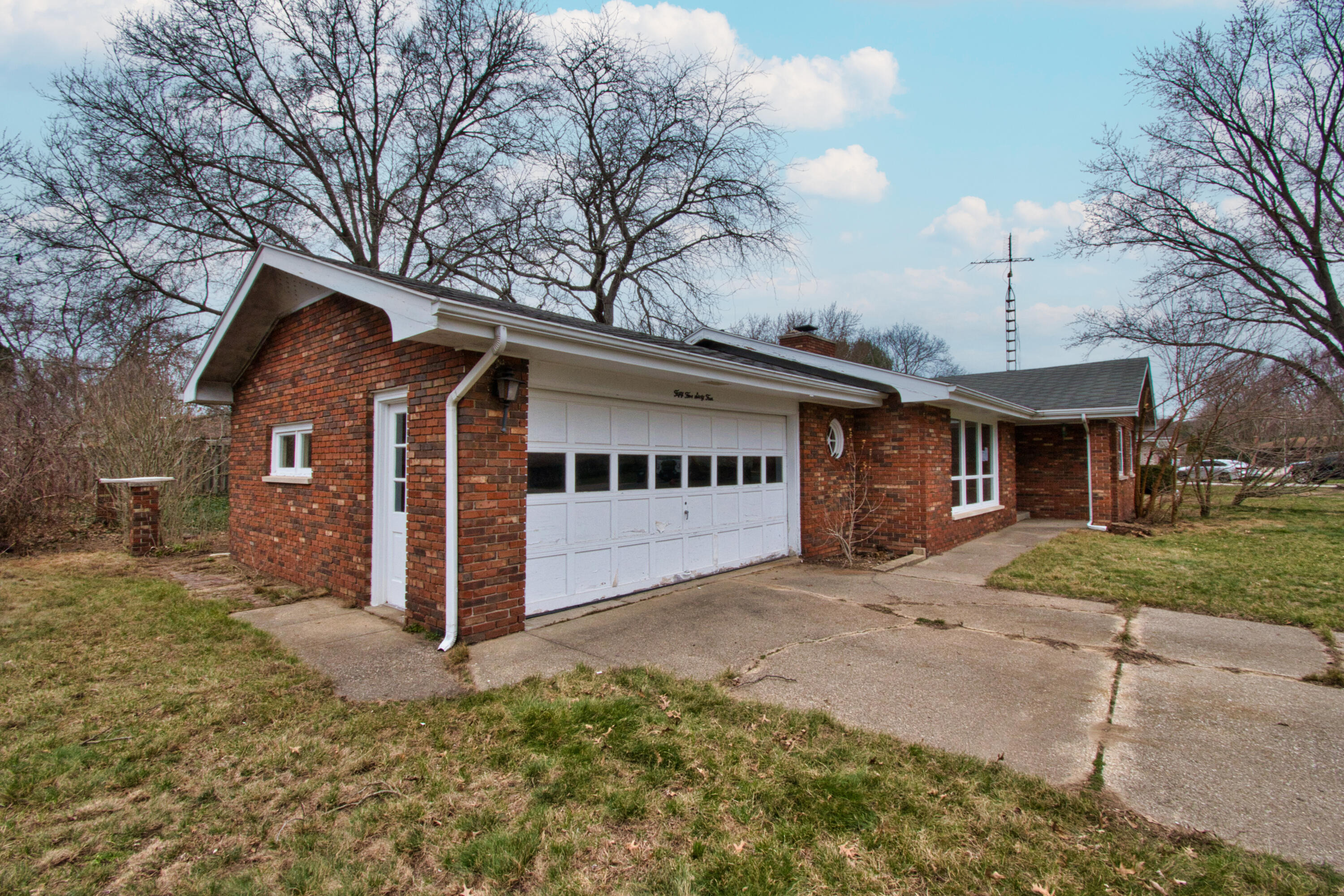 Hiawatha Ln, Stevensville, MI 49127 #1