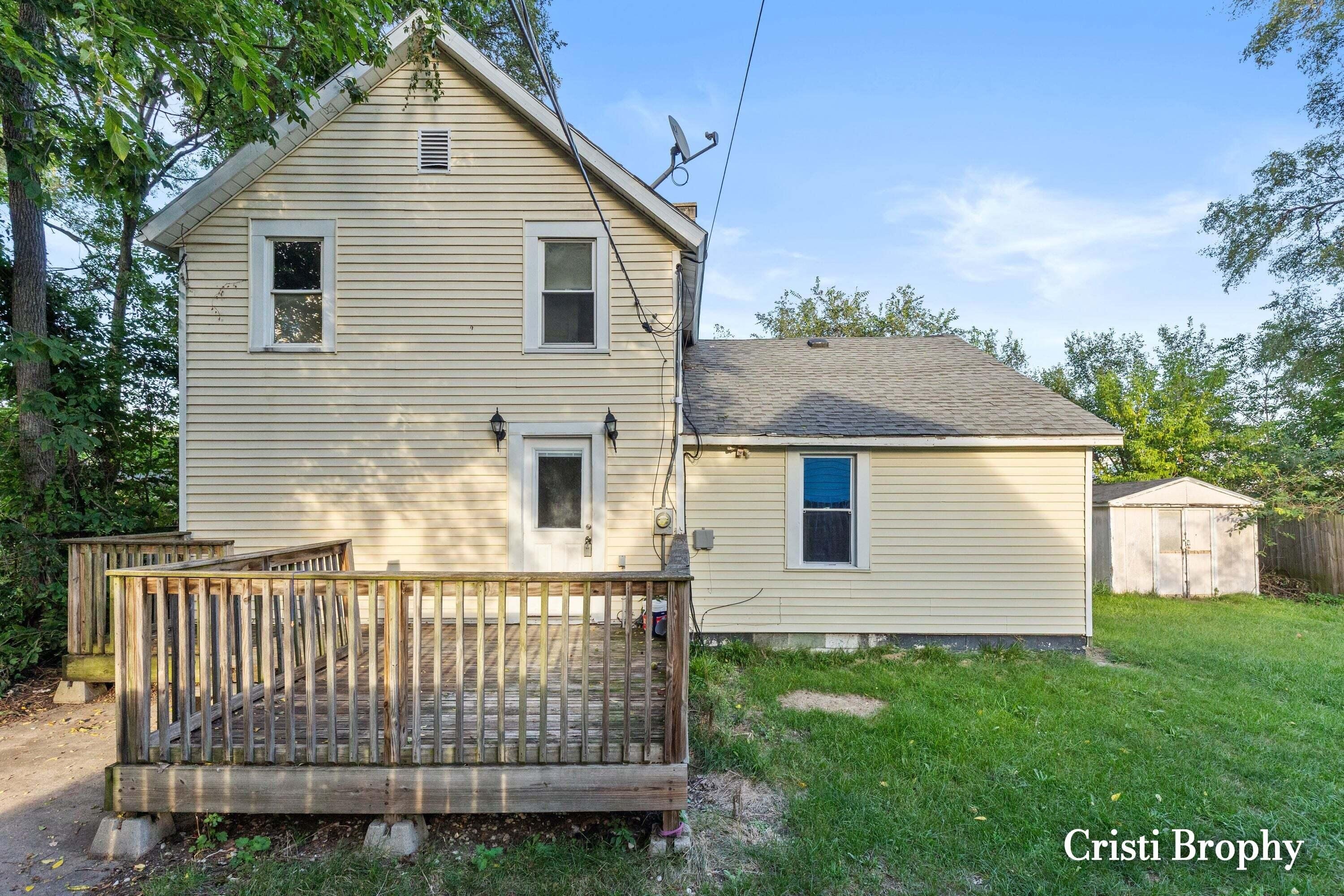 Hoyle Ave, Grand Rapids, MI 49544