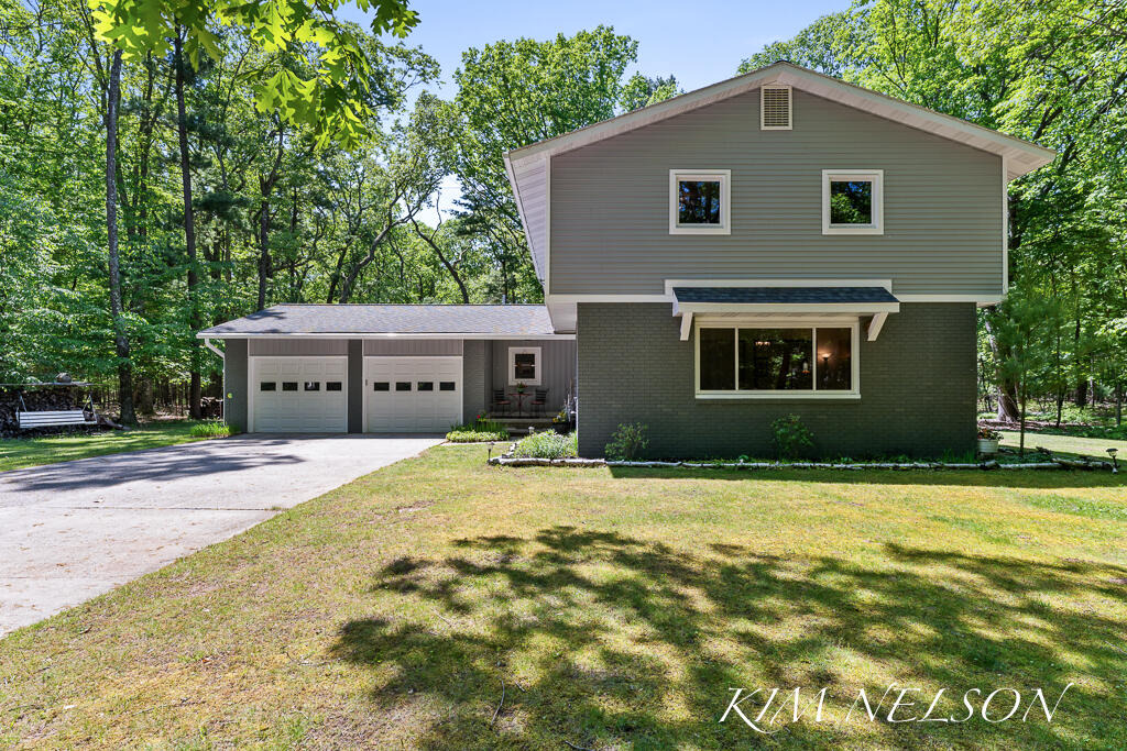 Mcfall Cir, Montague, MI 49437 #1