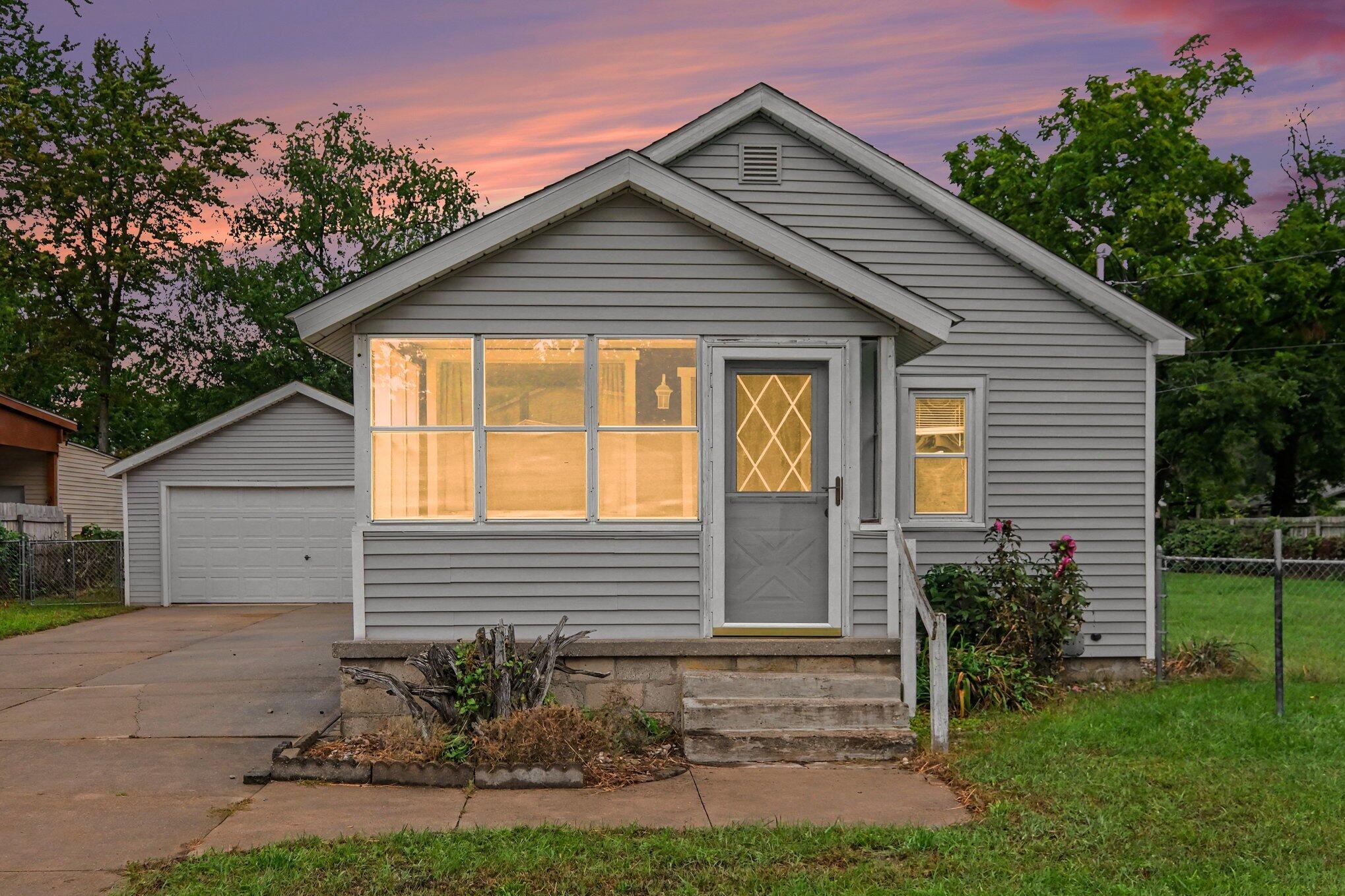 43rd St, Grand Rapids, MI 49548