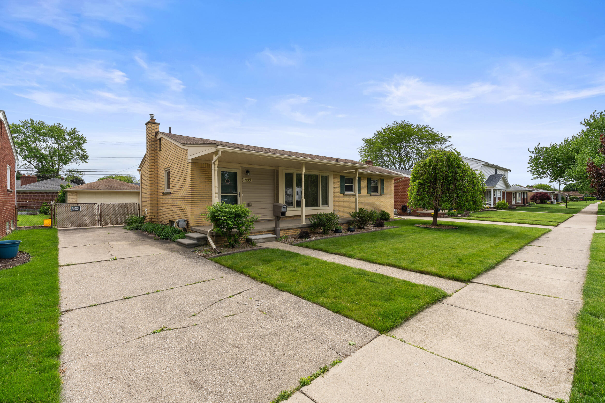 Grange Rd, Trenton, MI 48183 #1