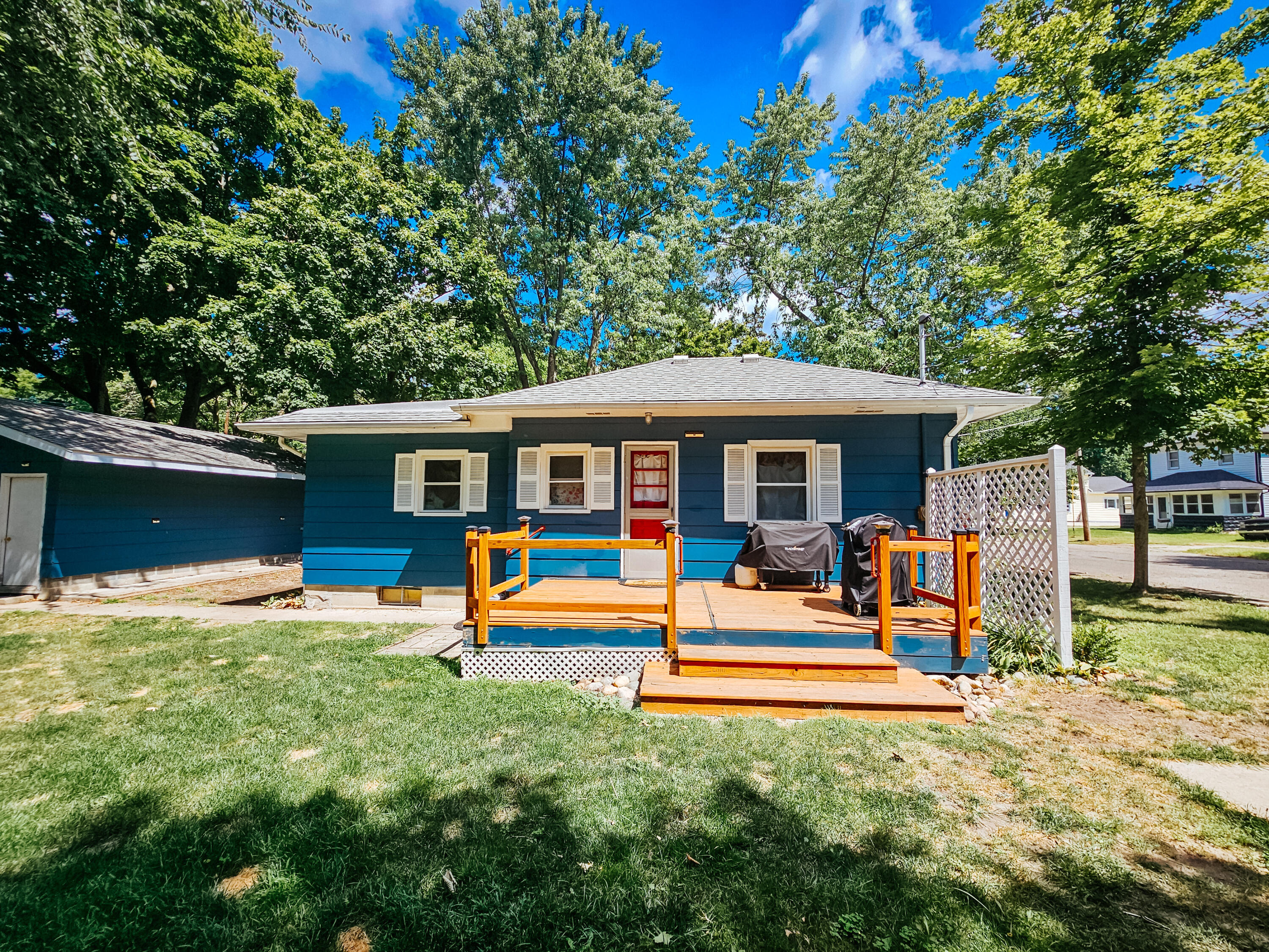 Salem St, Hillsdale, MI 49242 #1