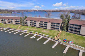 Cliffs Dr, Ypsilanti, MI 48198