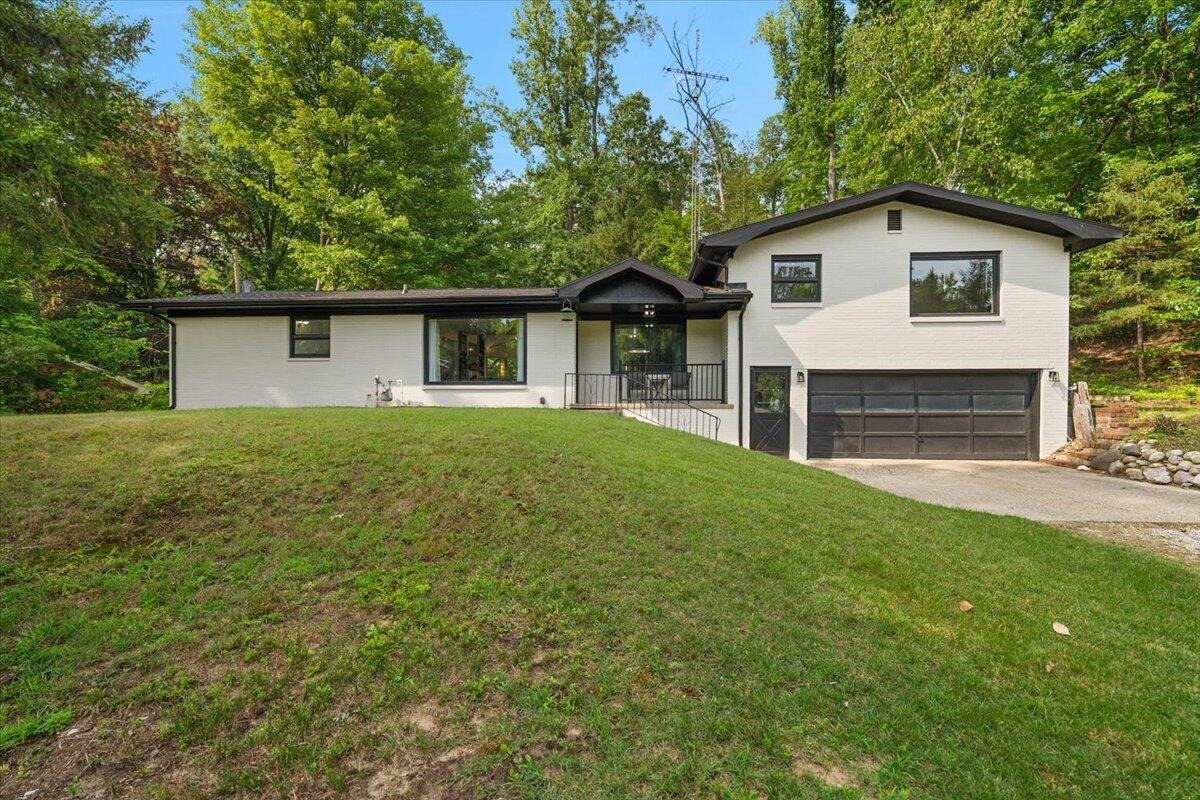 Lake St, Bridgman, MI 49106 #1