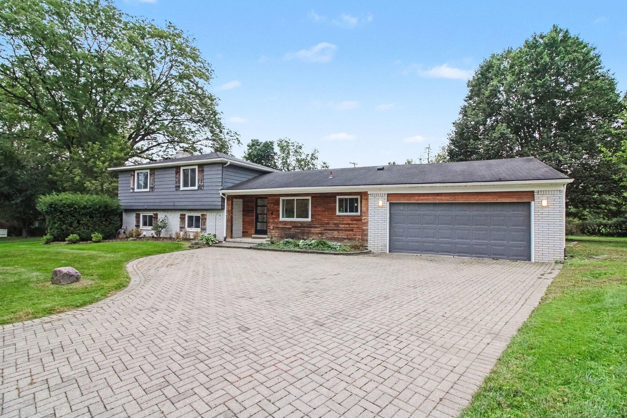 Cromwell Dr, Franklin, MI 48025 #1