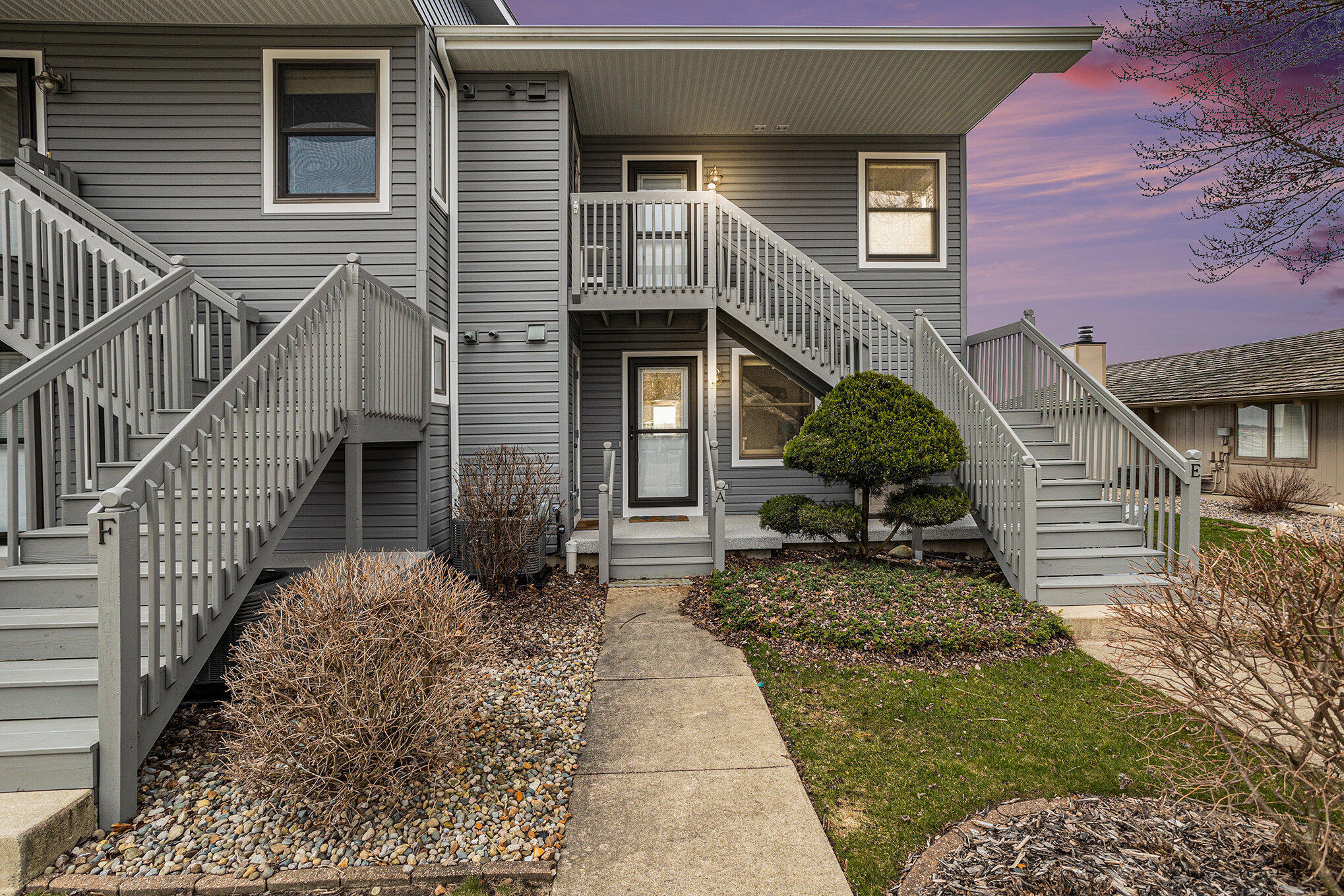 Lake Dr, Coldwater, MI 49036