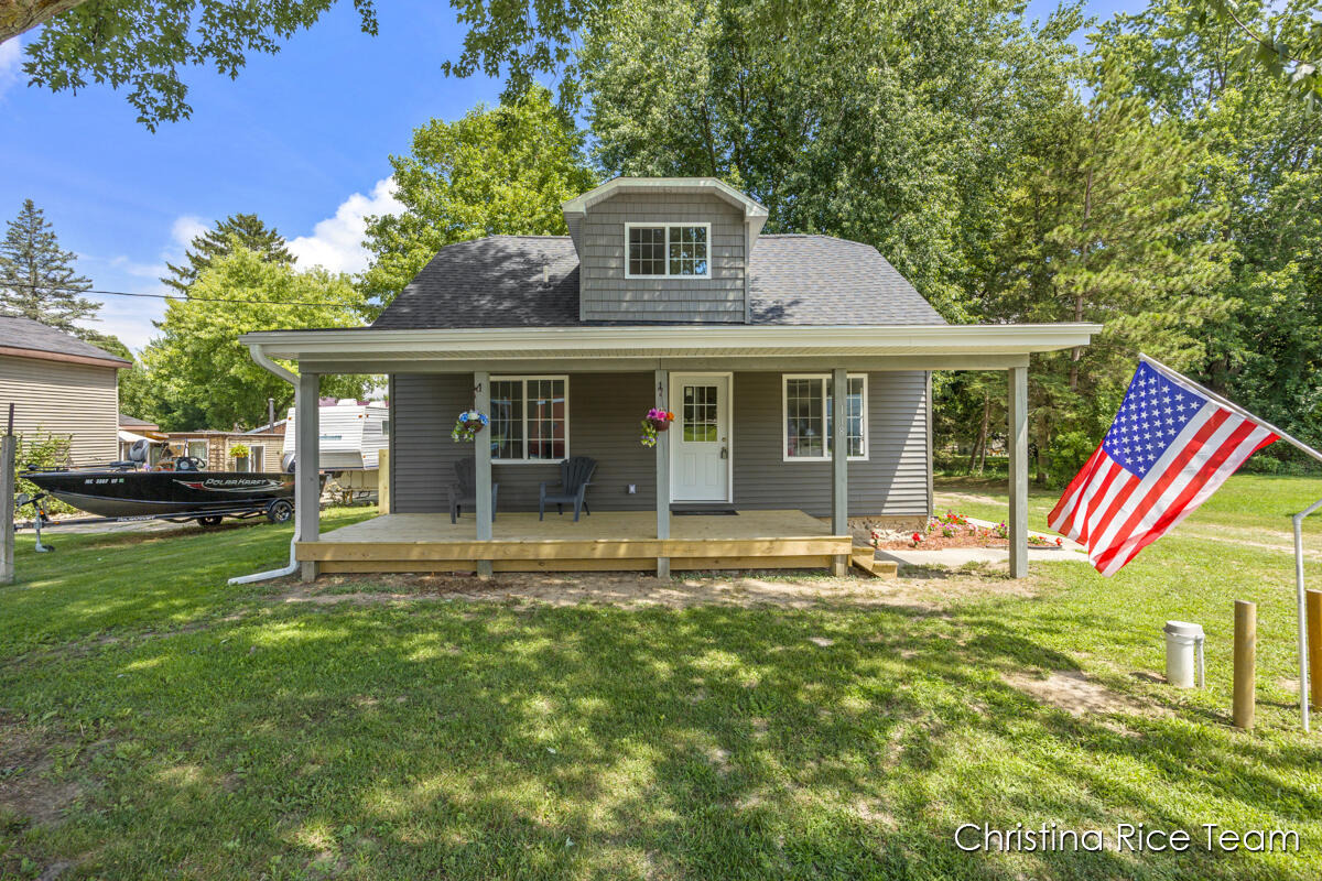 Clark St, Six Lakes, MI 48886