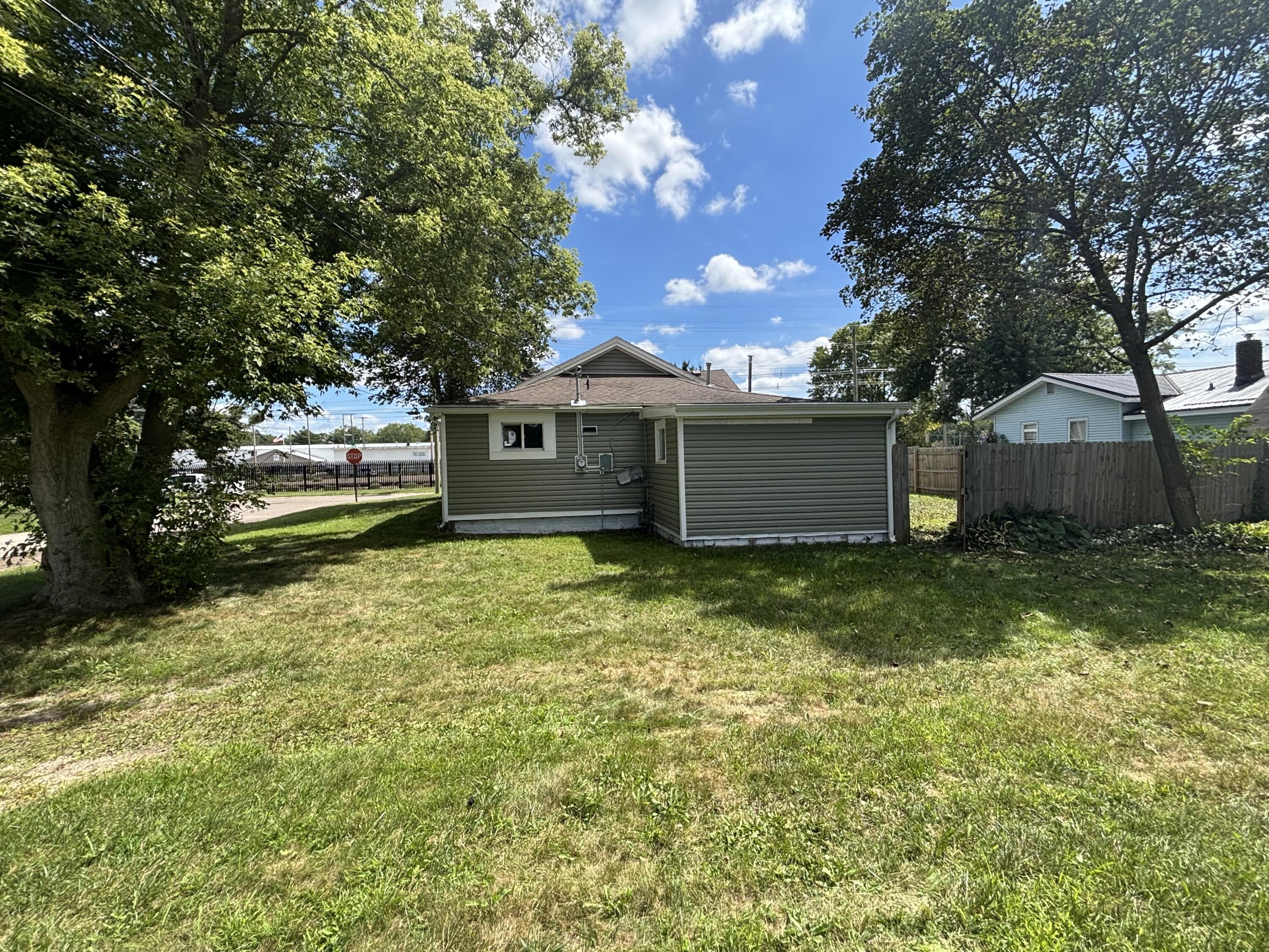 Railroad St, Dowagiac, MI 49047 #1
