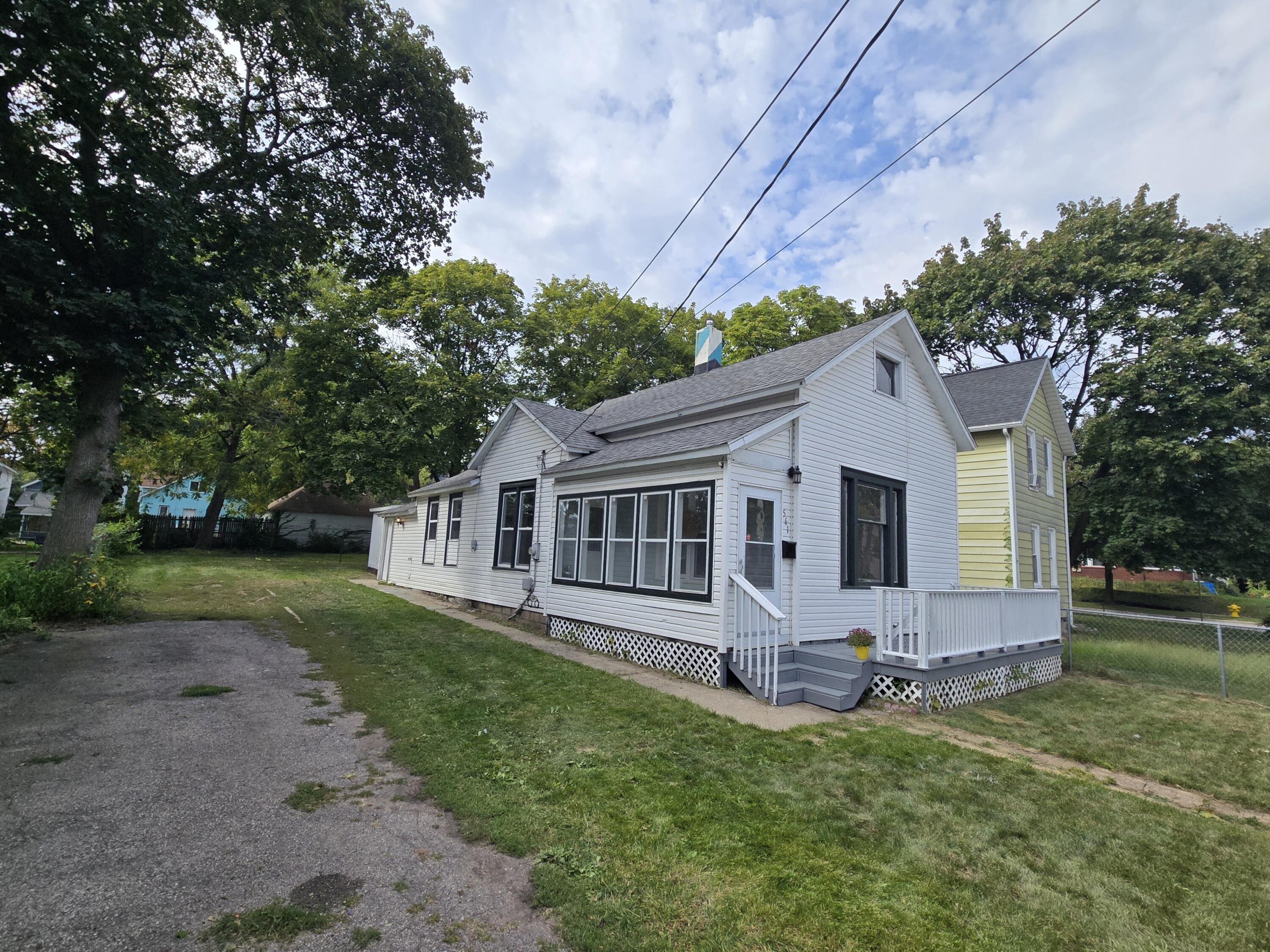 Lane Ave, Grand Rapids, MI 49504 #1