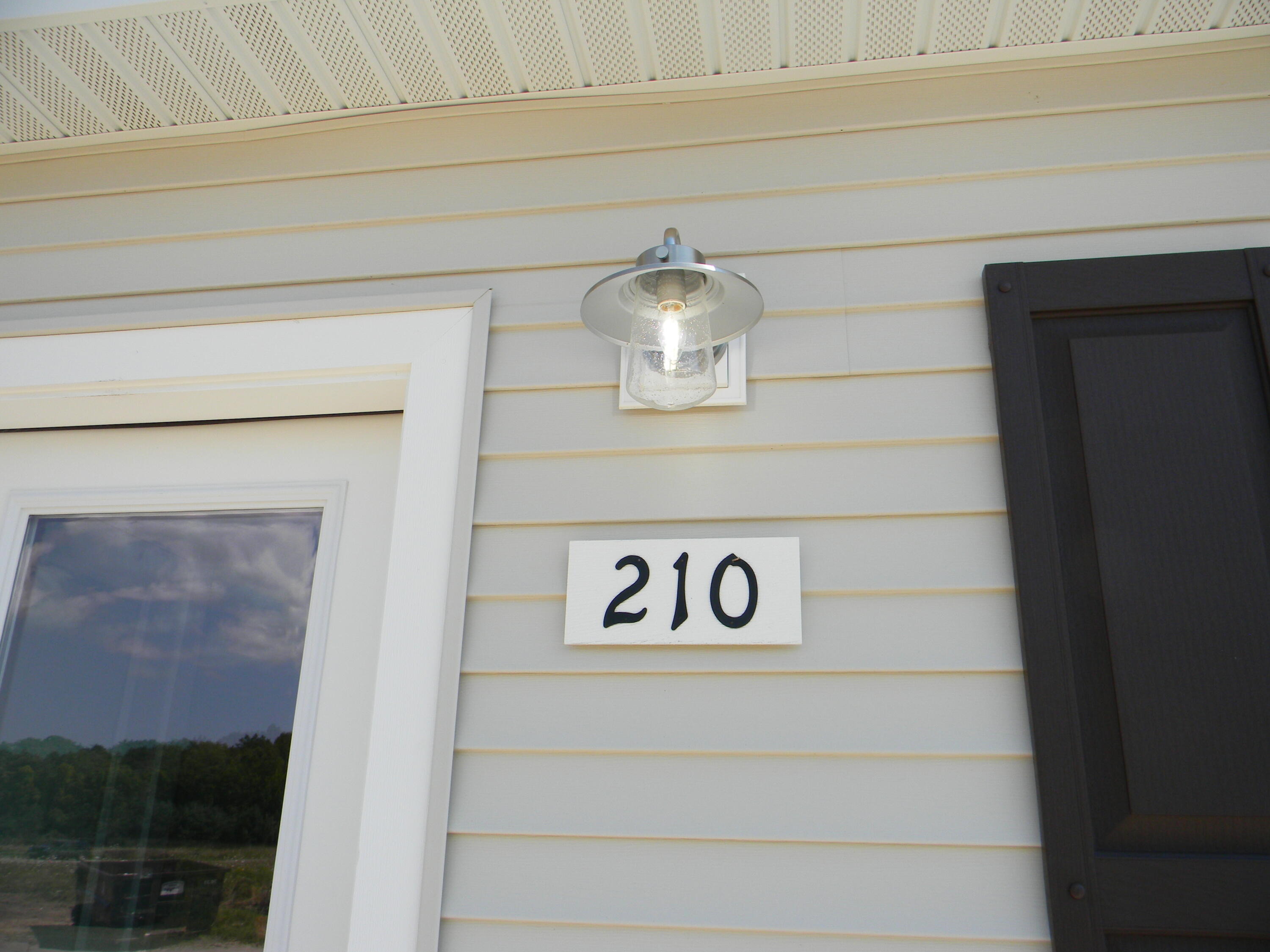 Taylors Ct, Scottville, MI 49454