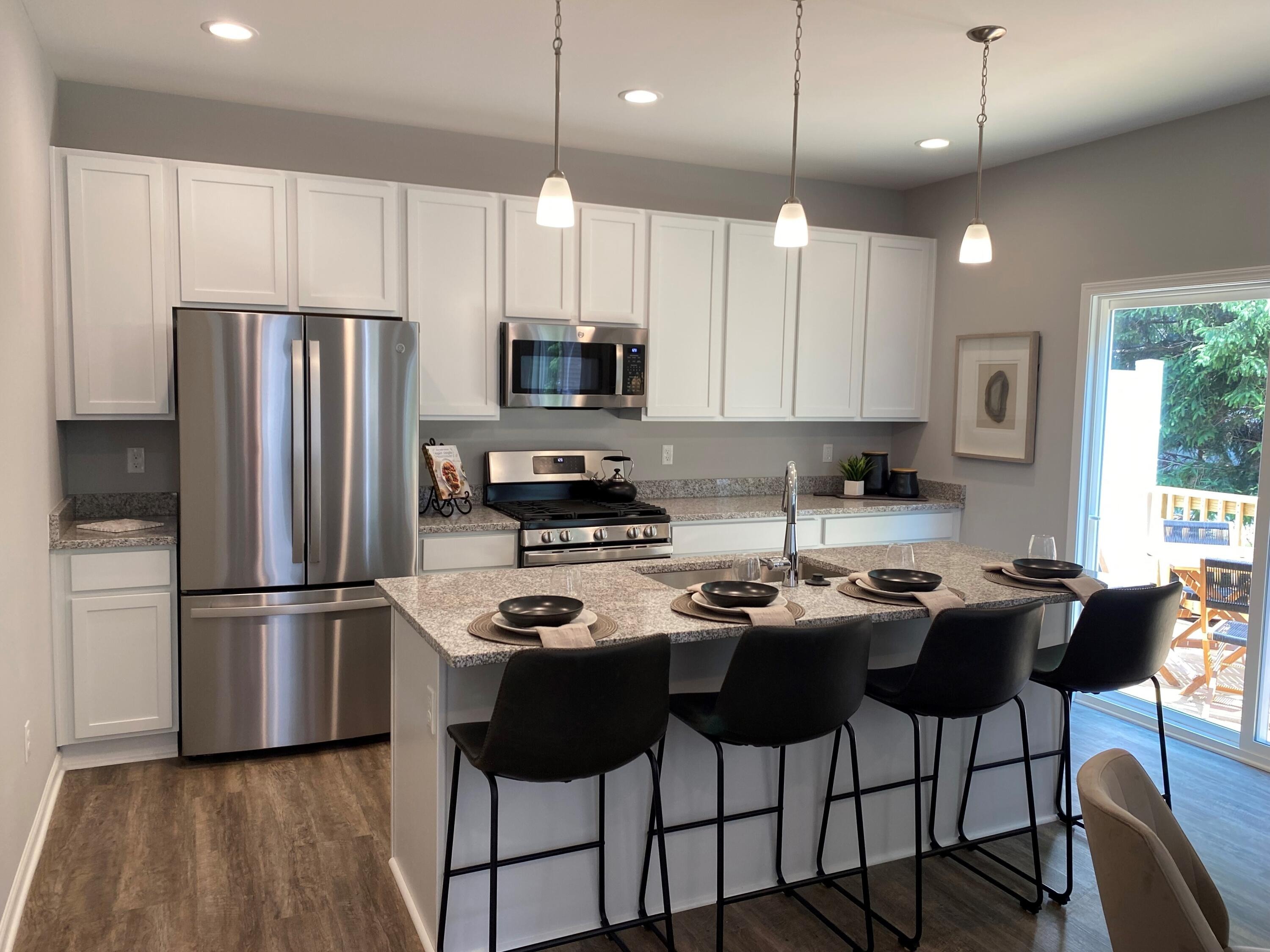 Rebecca St, Marshall, MI 49068