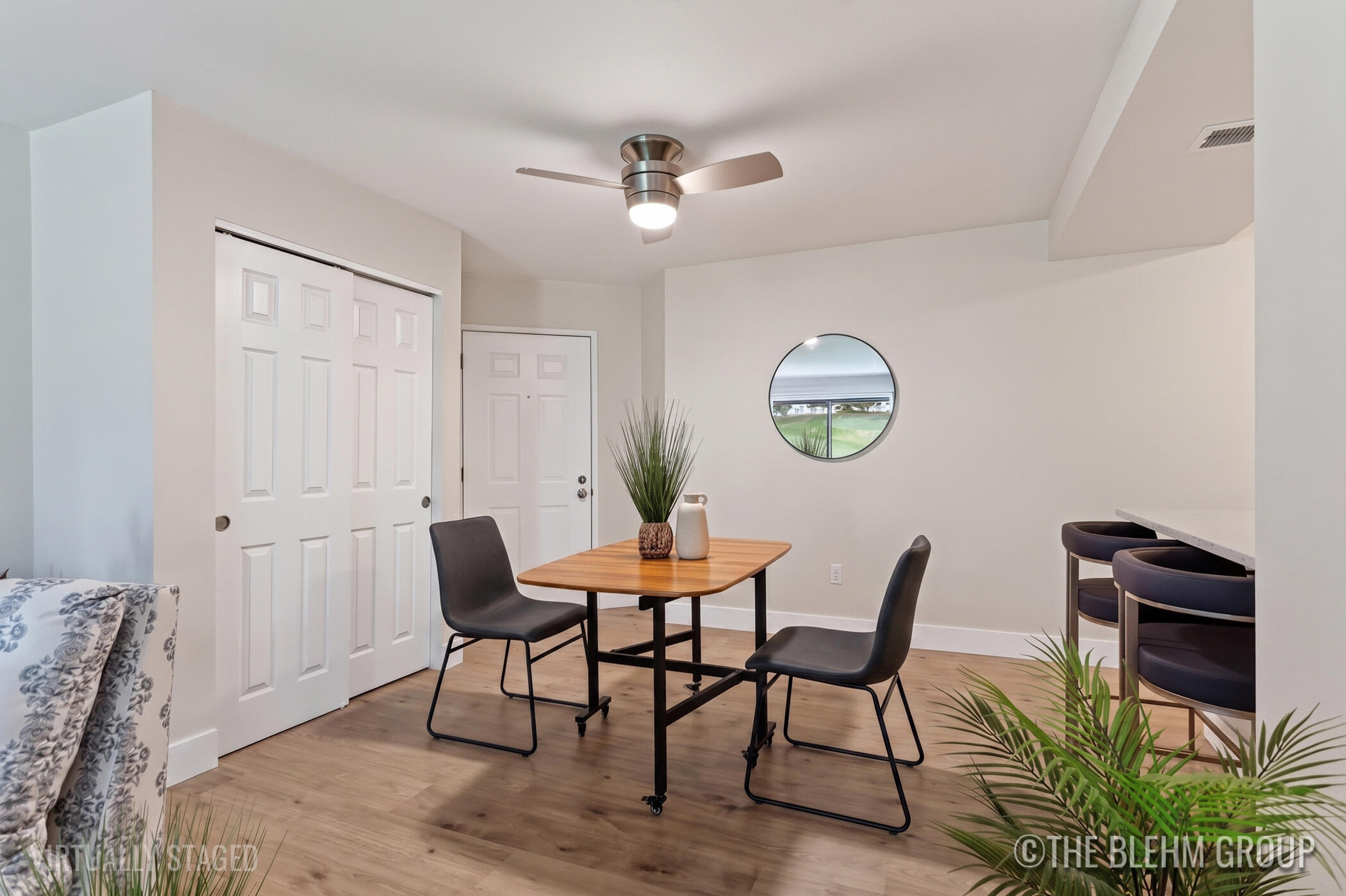 A Devonwood Hills Dr, Grand Rapids, MI 49525