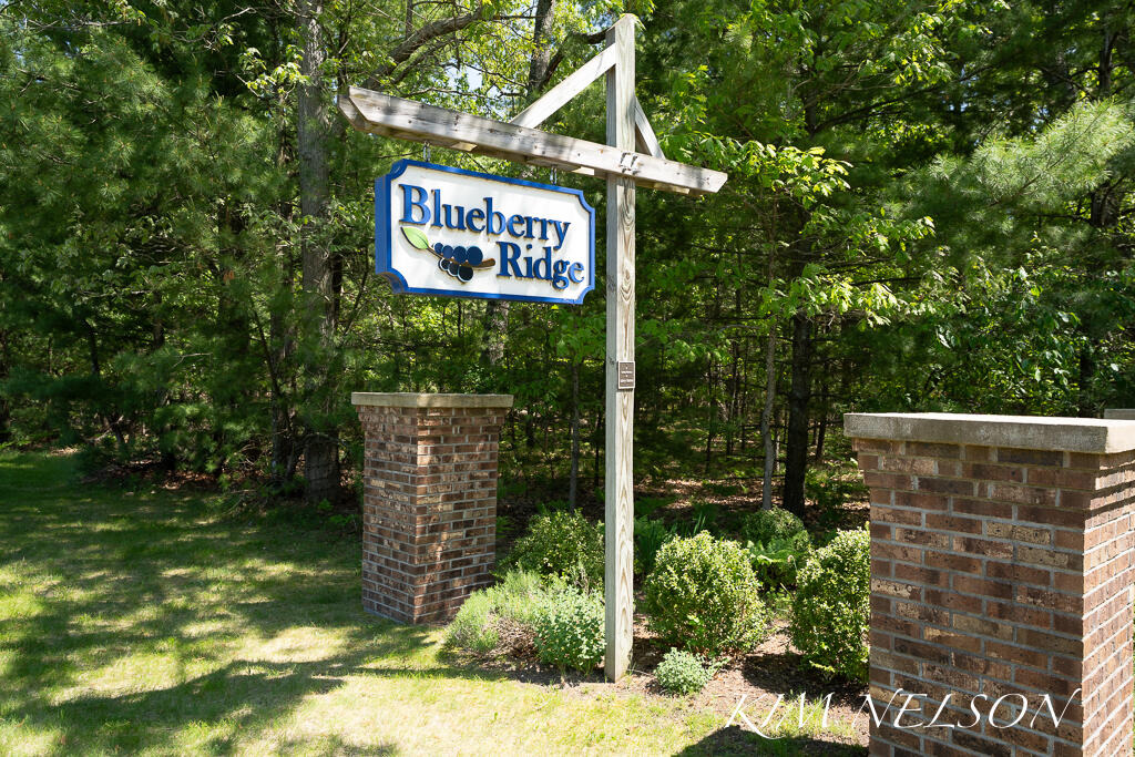 Mcfall Cir, Montague, MI 49437