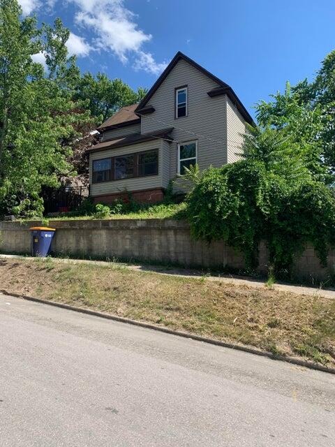 Olympia St, Grand Rapids, MI 49503