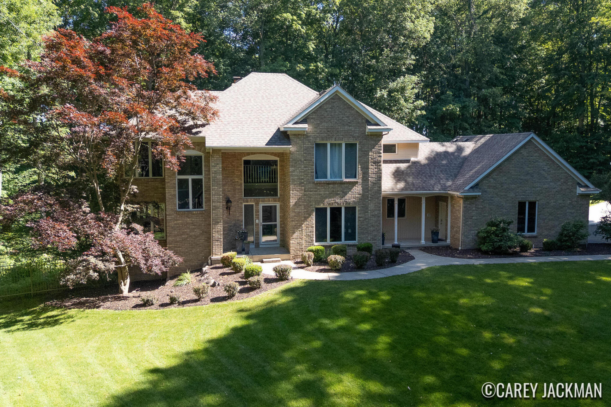 Woodley Creek Ct, Comstock Park, MI 49321