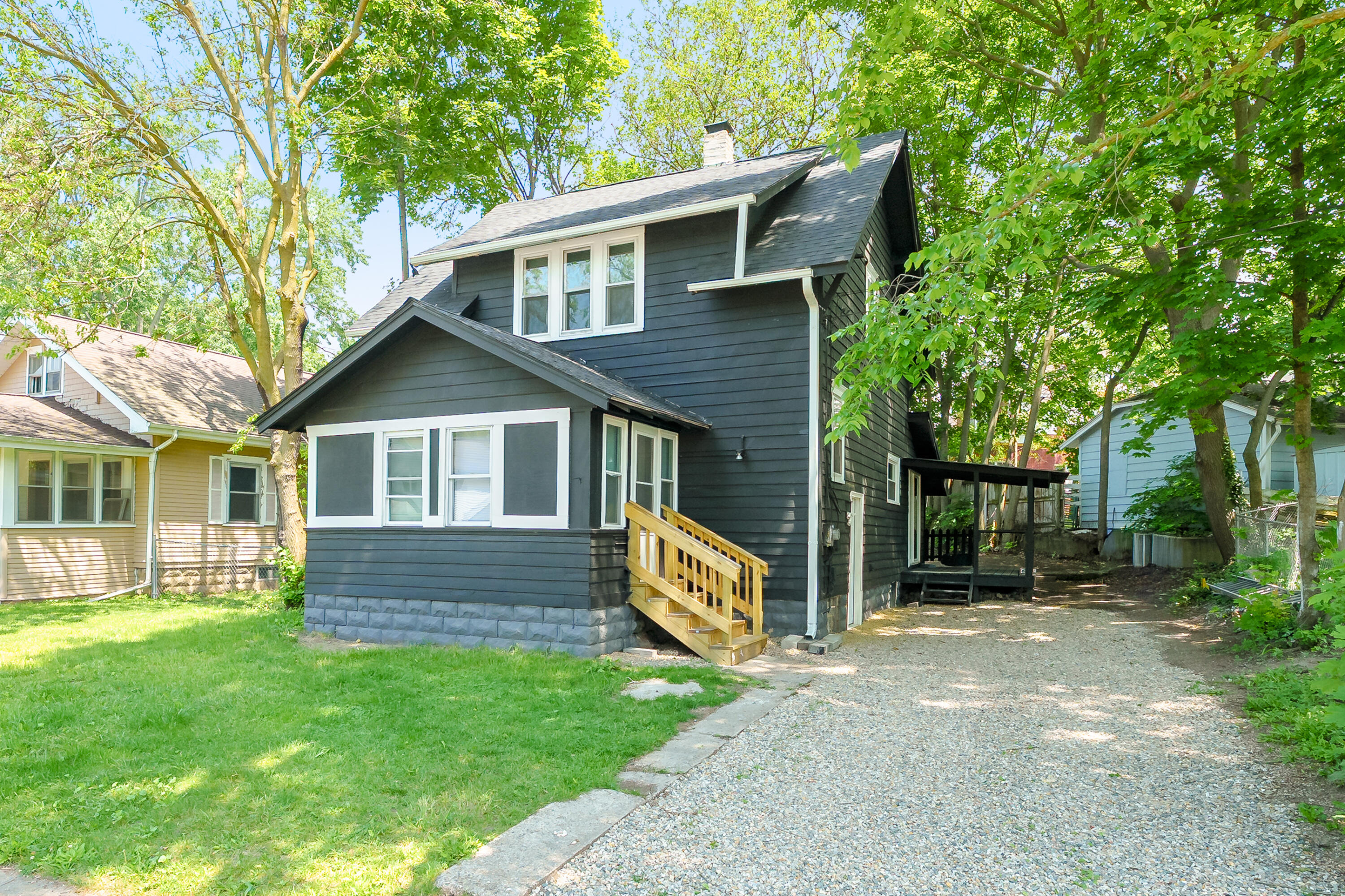 East Ave, Battle Creek, MI 49017