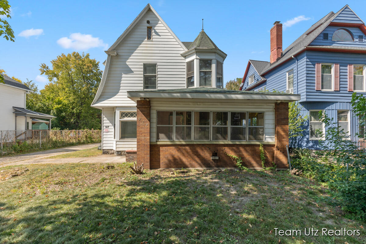 Jefferson Ave, Grand Rapids, MI 49507