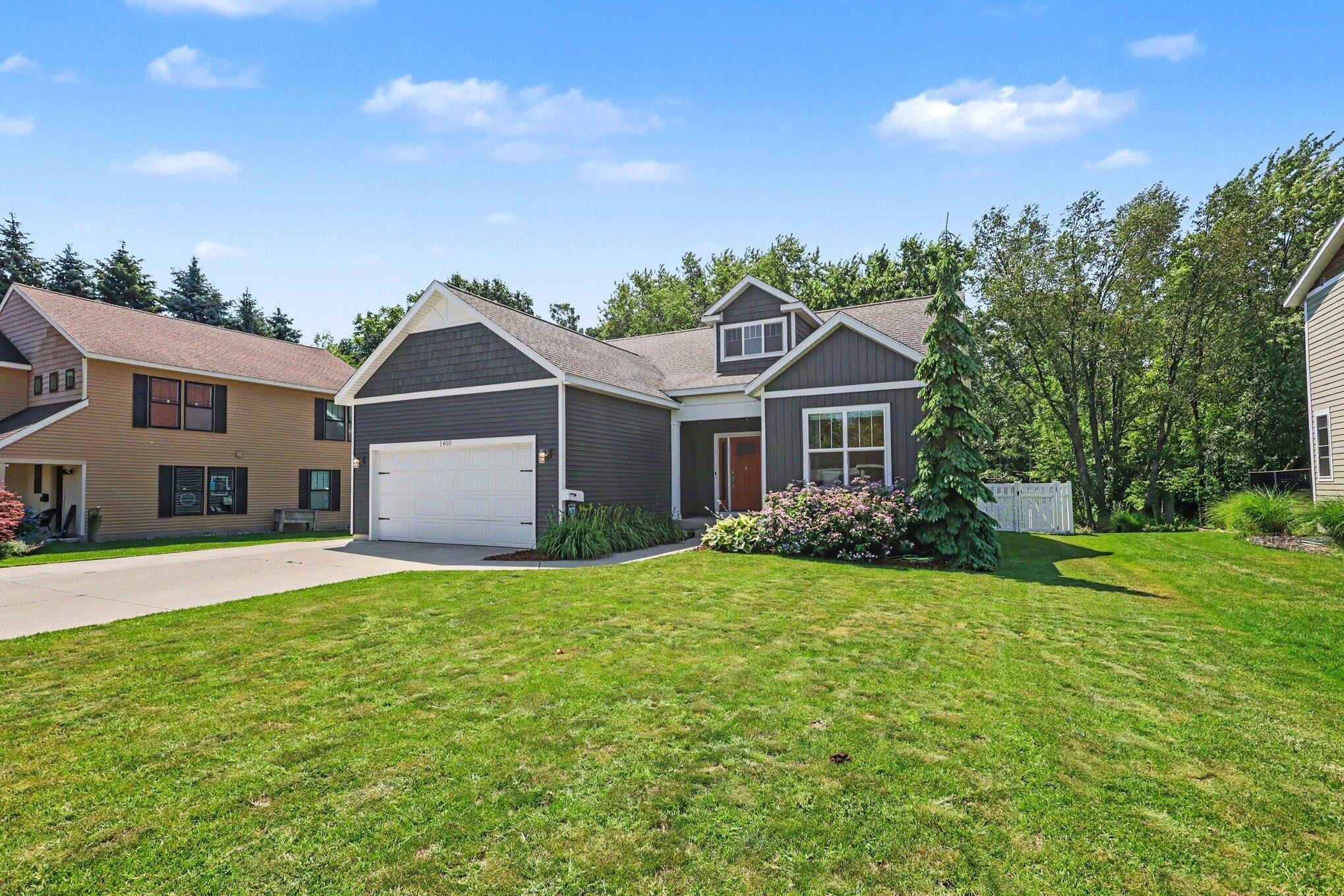 Taylor Ave, Grand Haven, MI 49417