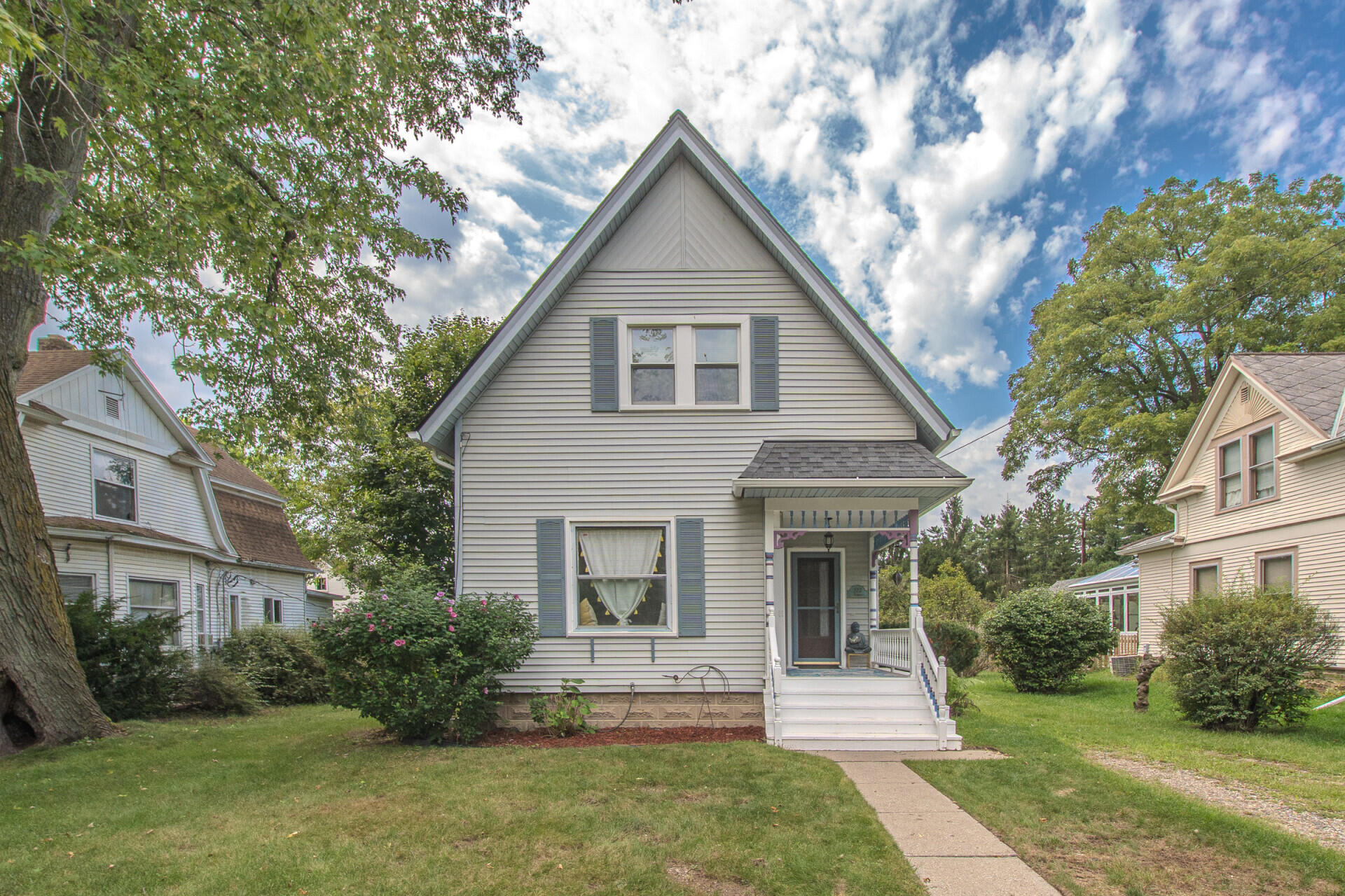 Monroe St, Saline, MI 48176 #1