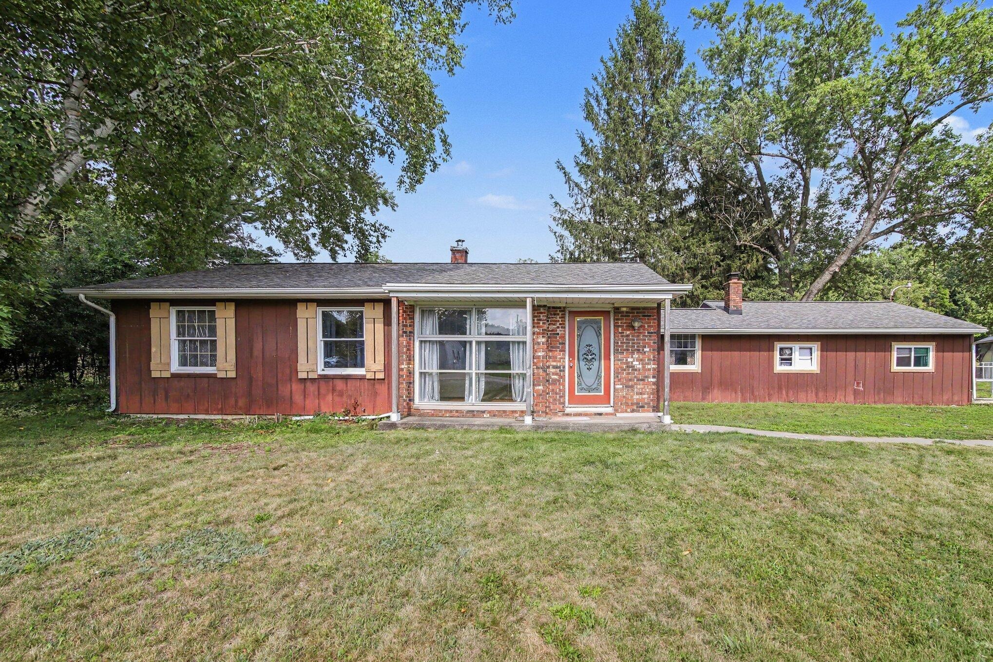 Lucerne Dr, Jackson, MI 49201 #1