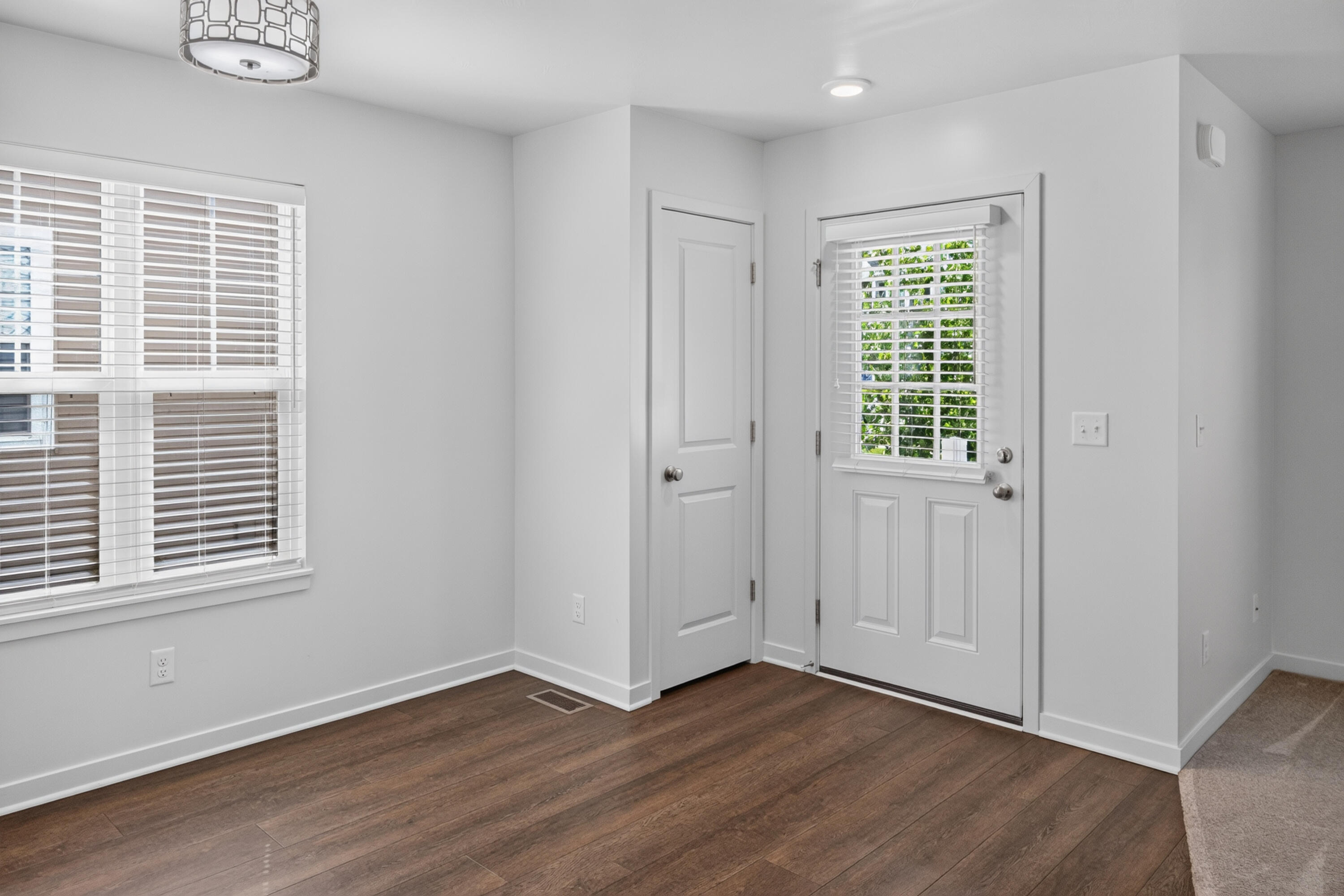 Andover Ln, Hudsonville, MI 49426
