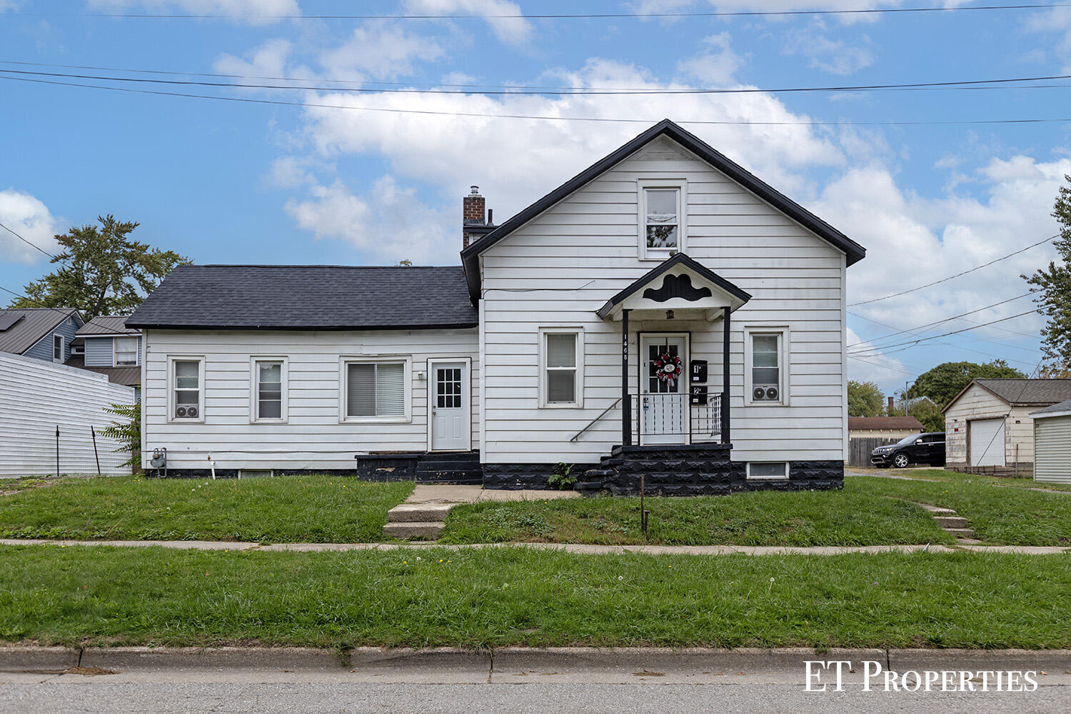 Barclay St, Muskegon, MI 49441