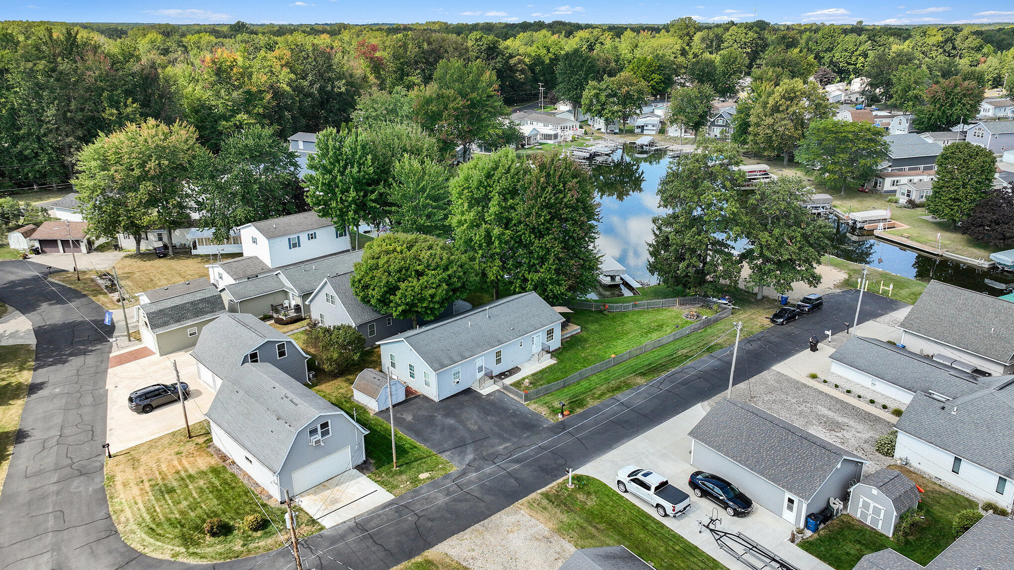Sycamore Dr, Coldwater, MI 49036