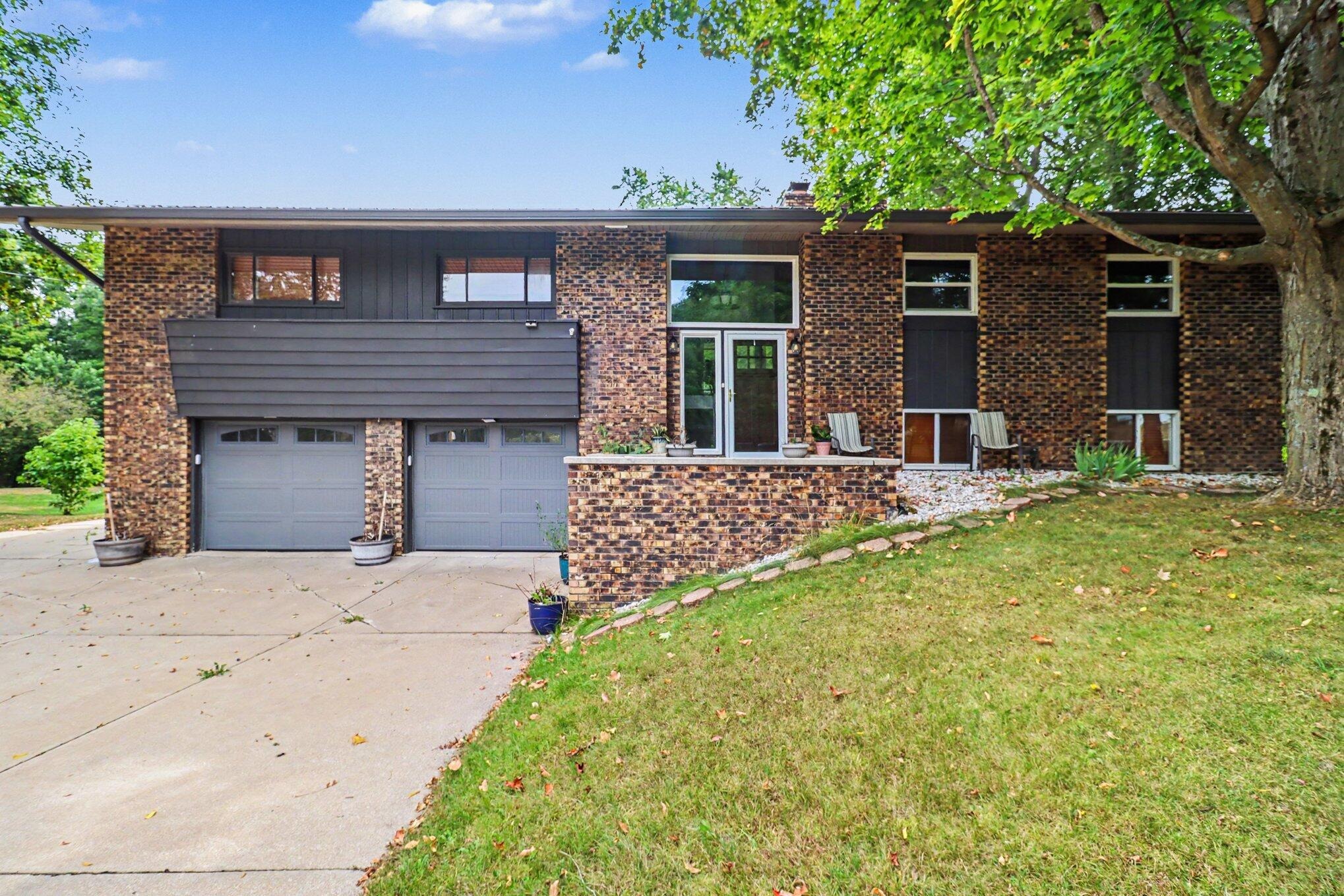 Oak Hollow Dr, Big Rapids, MI 49307 #1