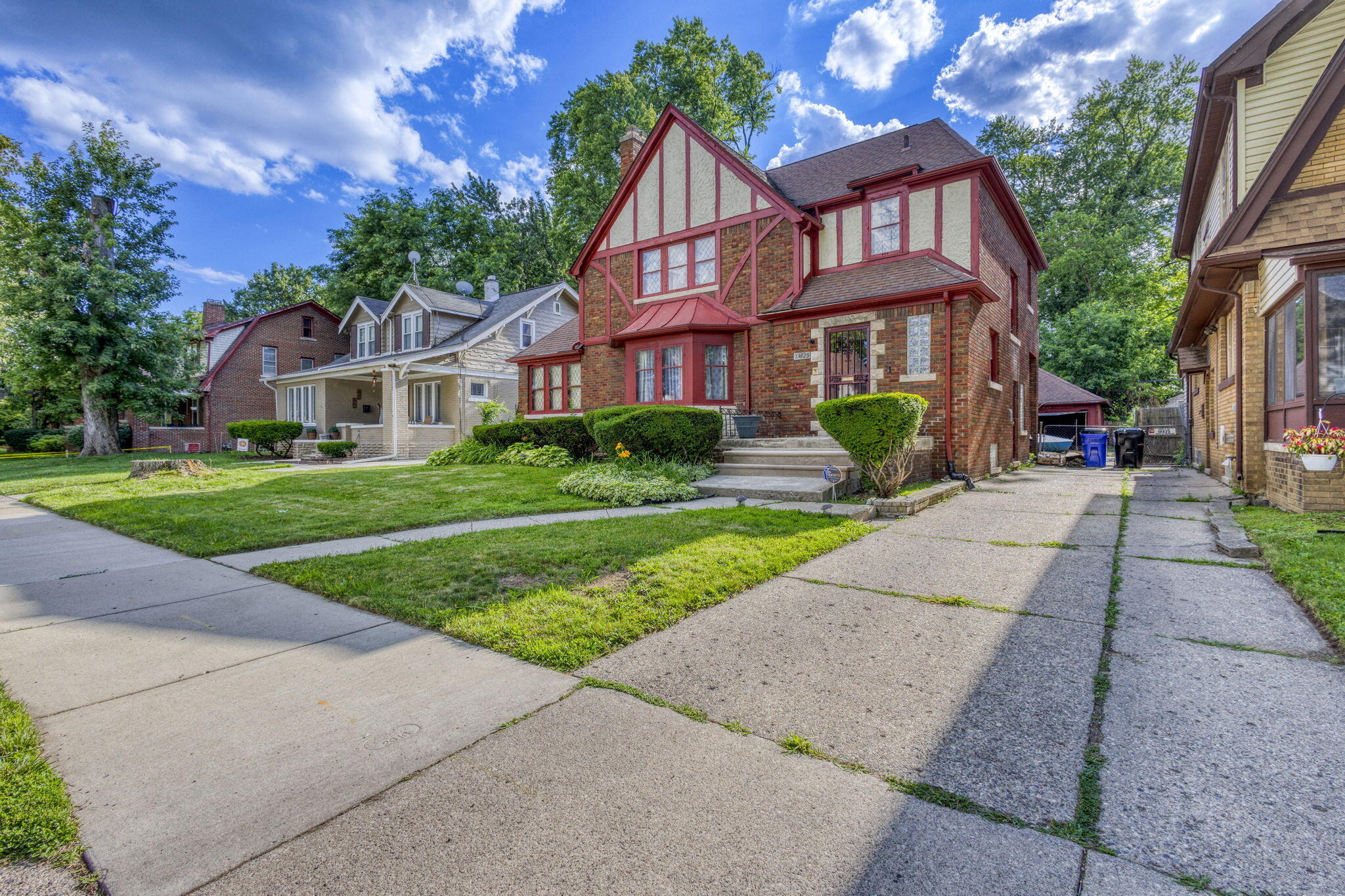 Woodmont Ave, Detroit, MI 48227