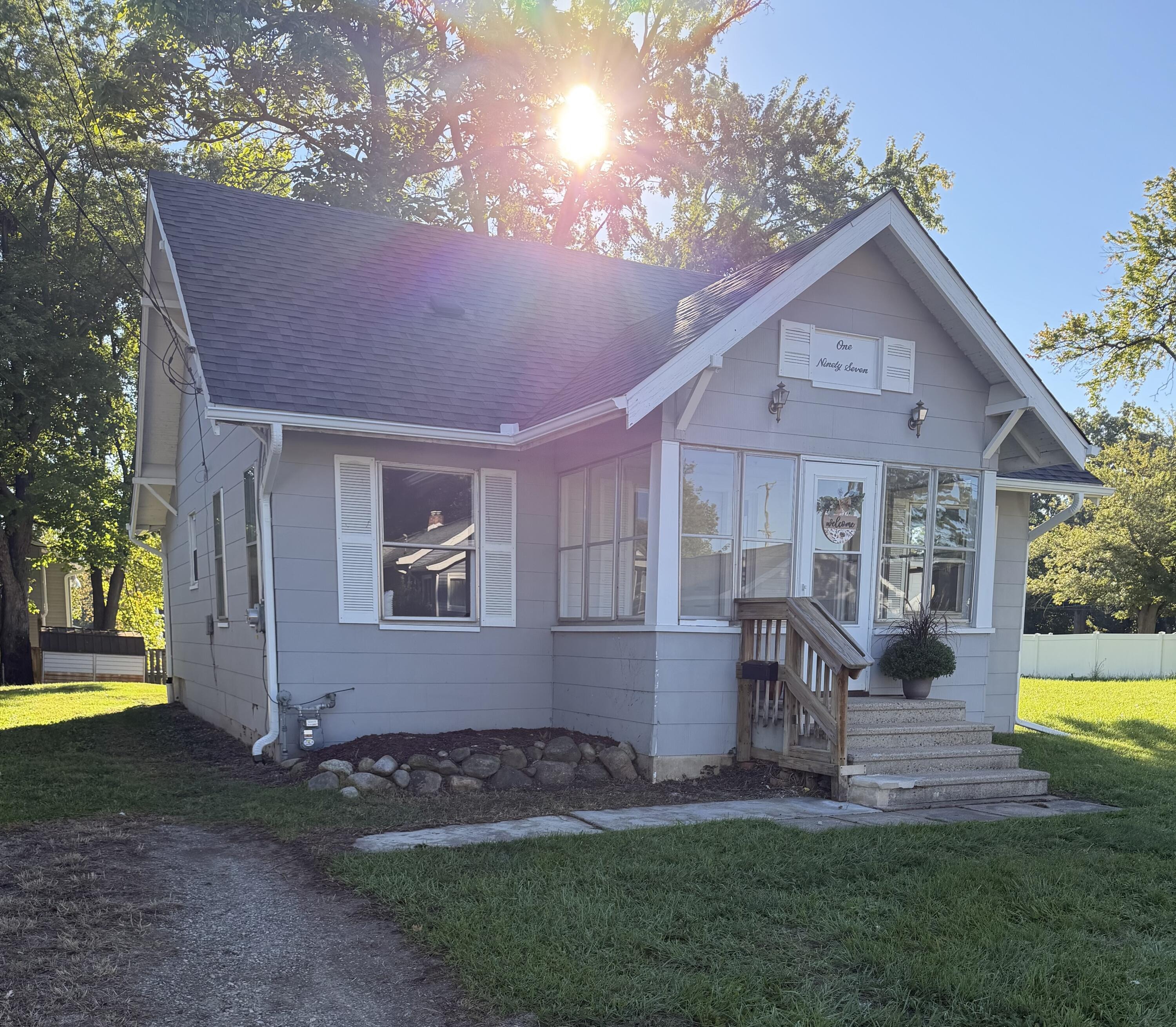 Highland Ave, Battle Creek, MI 49015