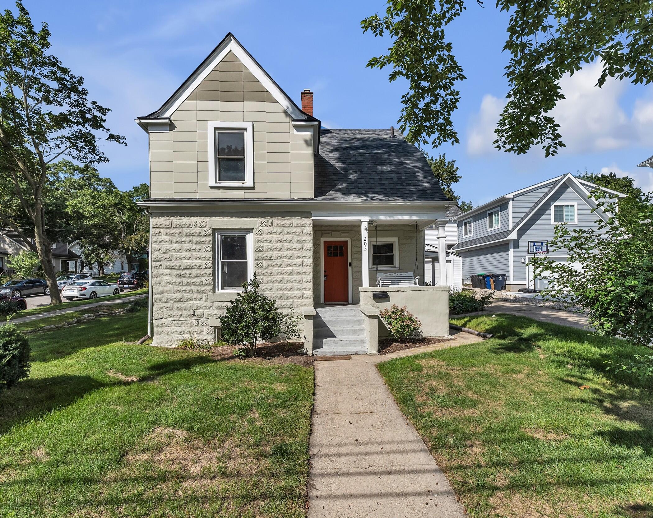 7th St, Ann Arbor, MI 48103