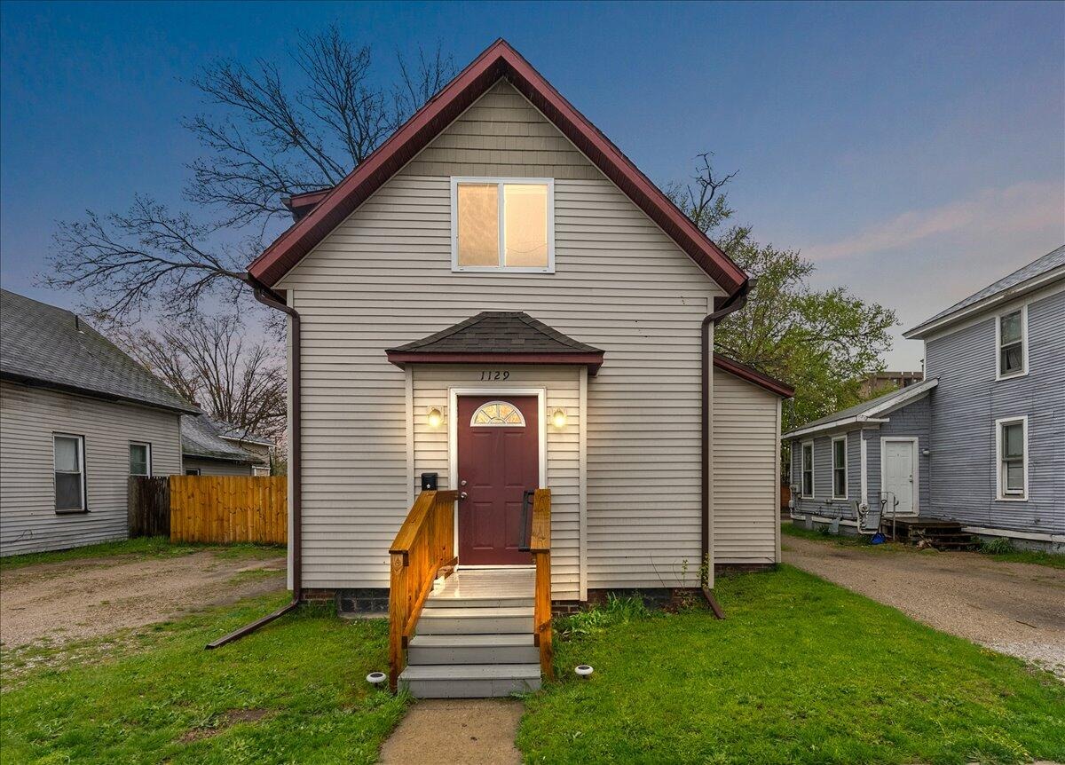 Sanford St, Muskegon, MI 49441