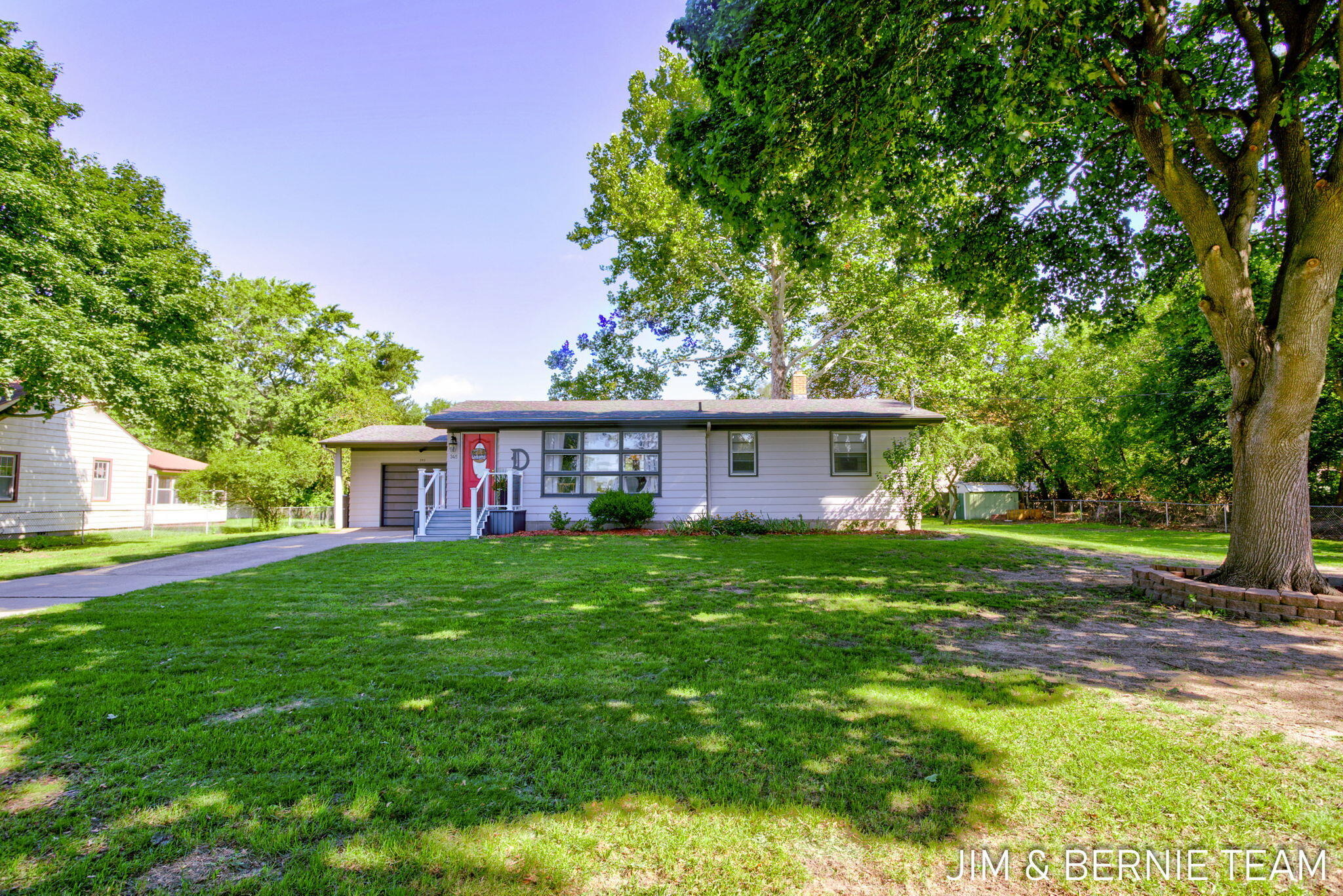 Harp St, Grand Rapids, MI 49548