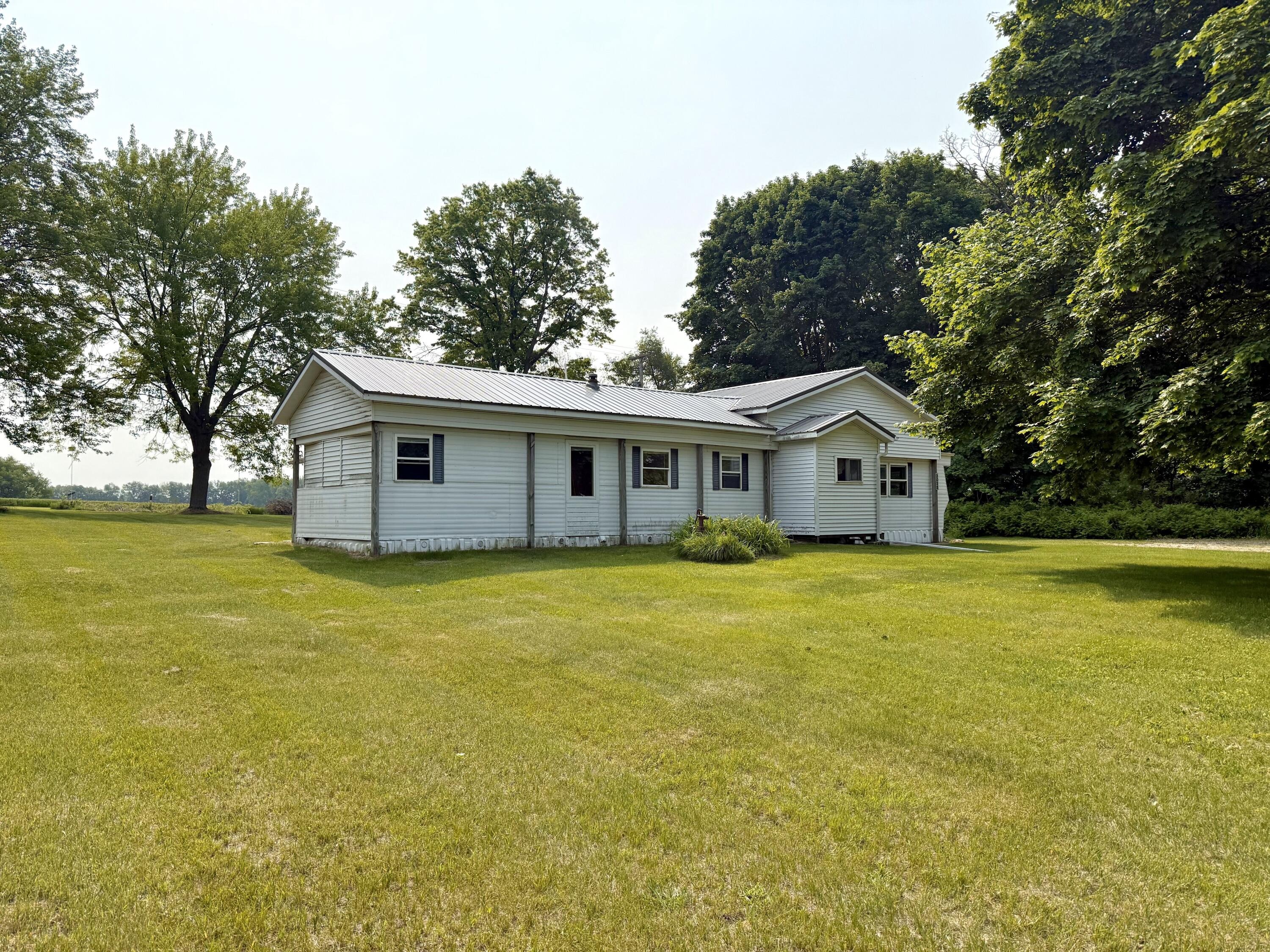 Fitzner Rd, Greenville, MI 48838 #1