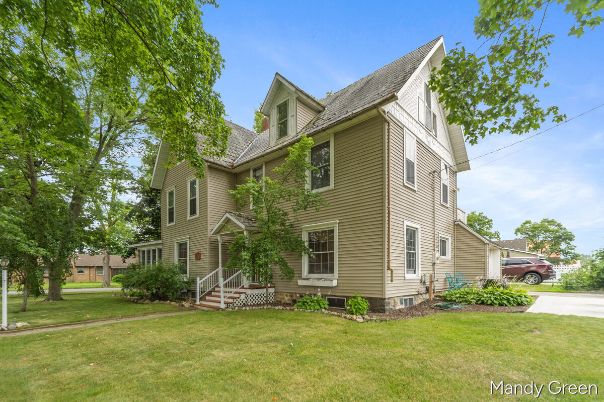 2nd St, Carson City, MI 48811 #1