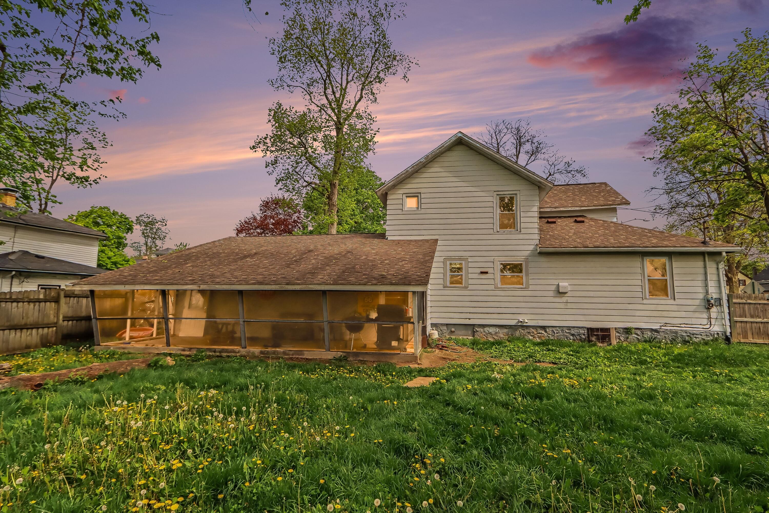 South St, Vicksburg, MI 49097 #1