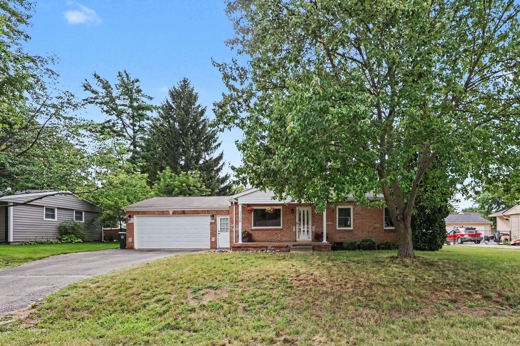 Grafton St, Lake Orion, MI 48359 #1