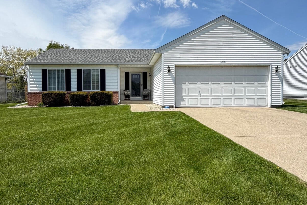 Courtney , Galesburg, MI 49053