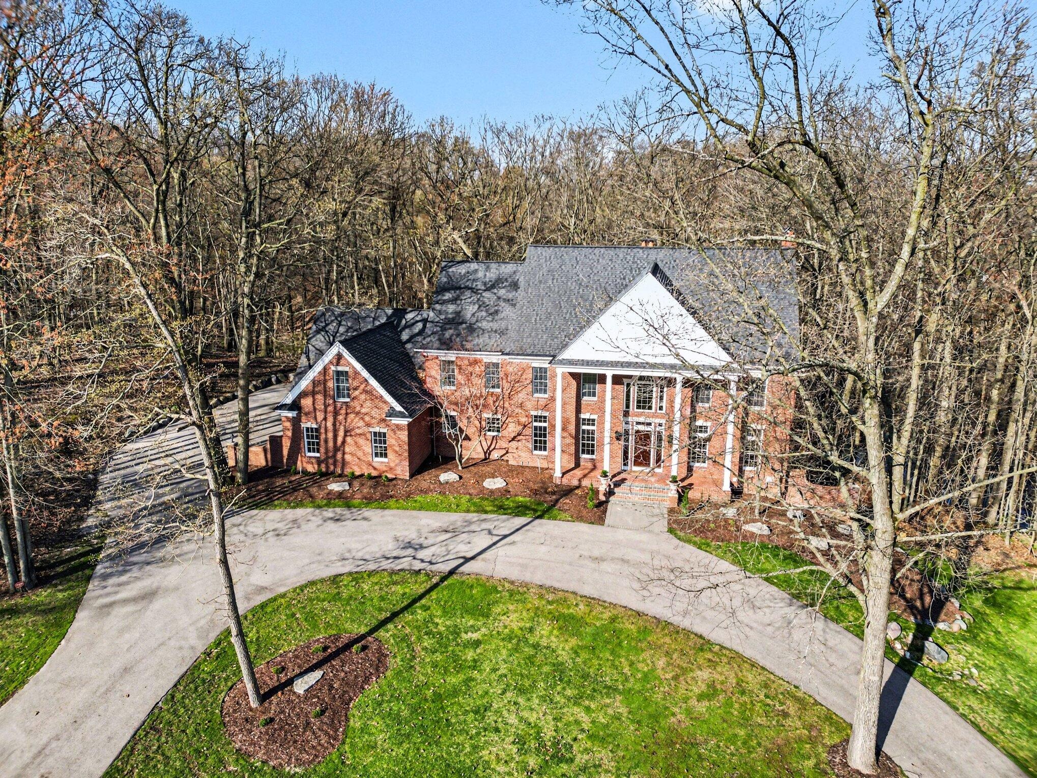 Ballybunion Ct, Grand Rapids, MI 49546