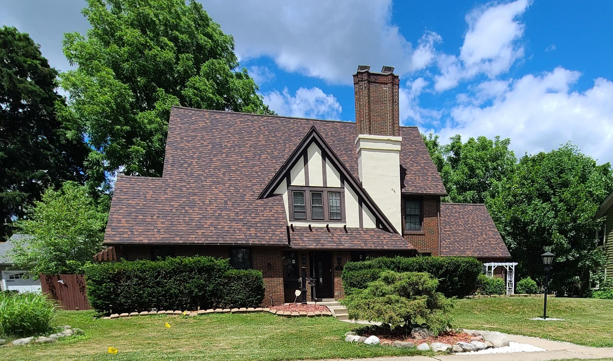 Oakridge Dr, Jackson, MI 49203