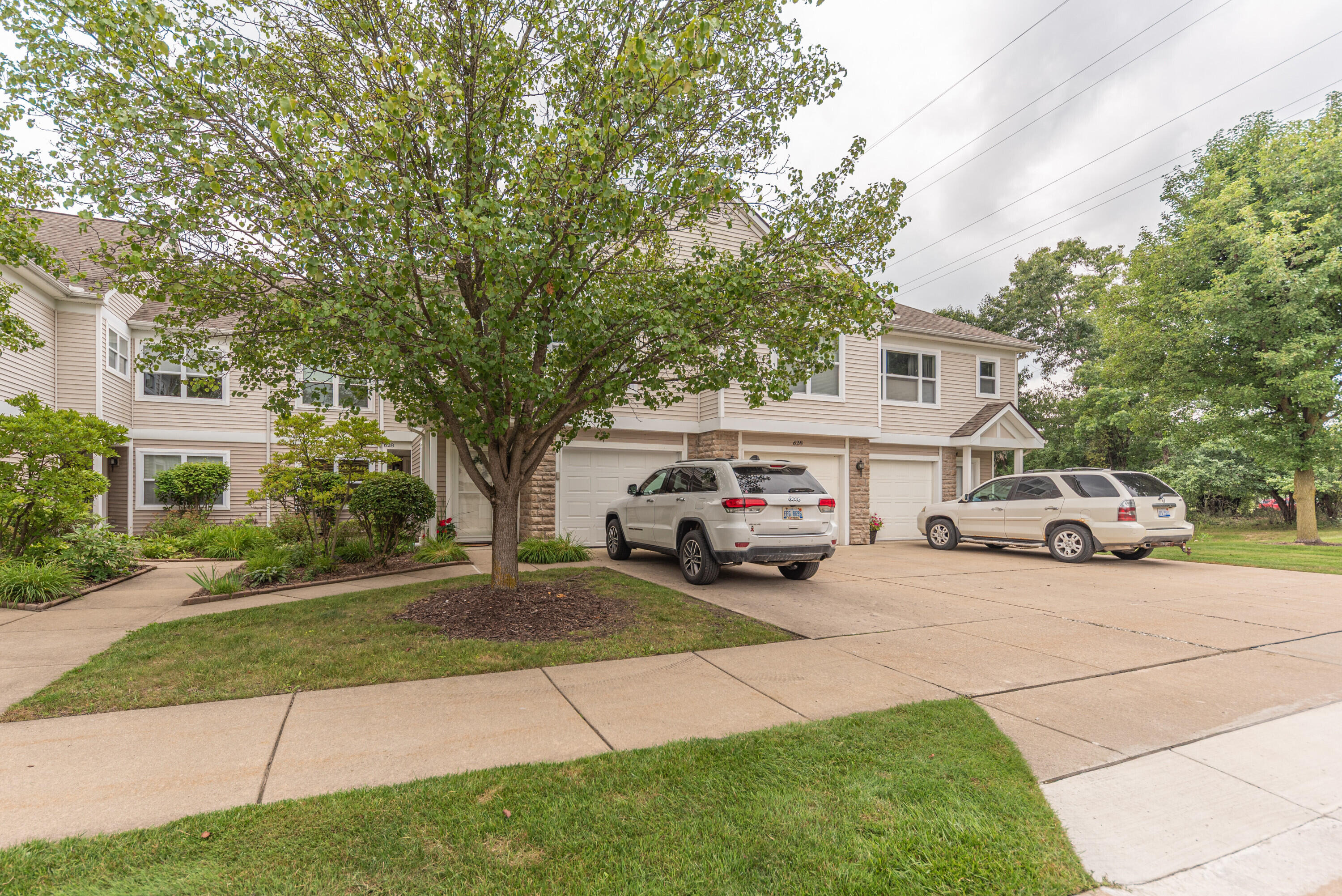 Riverstone Ln, Chelsea, MI 48118 #1