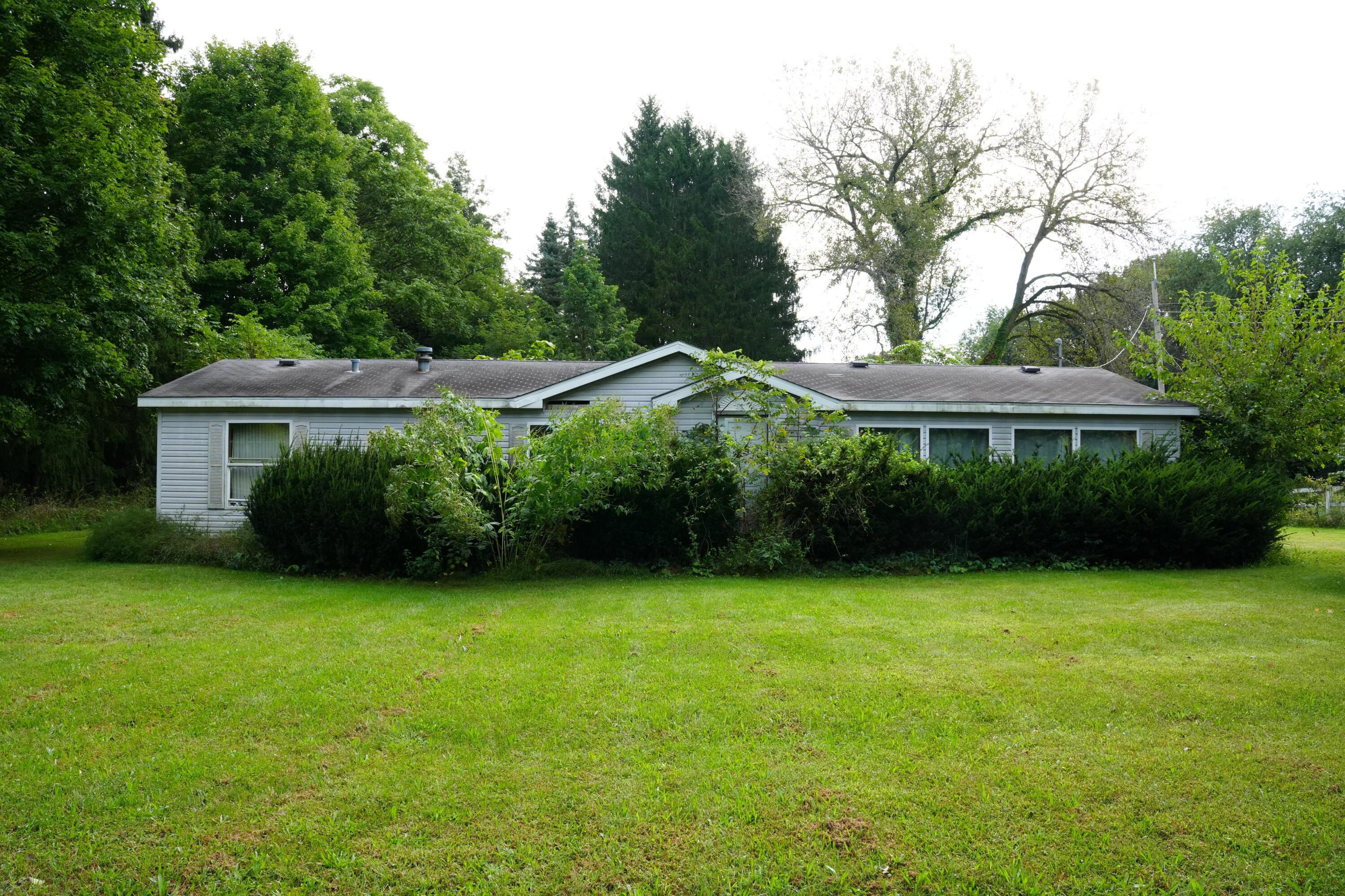 Zilke Rd, Niles, MI 49120