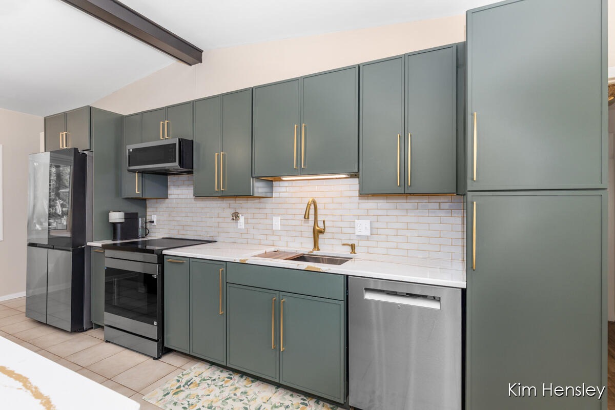 Burton St, Grand Rapids, MI 49546