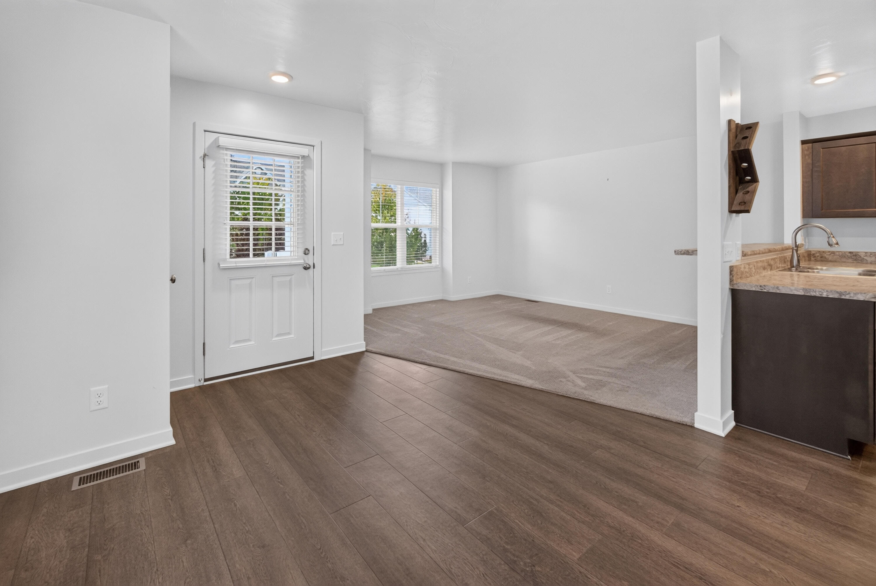 Andover Ln, Hudsonville, MI 49426 #1