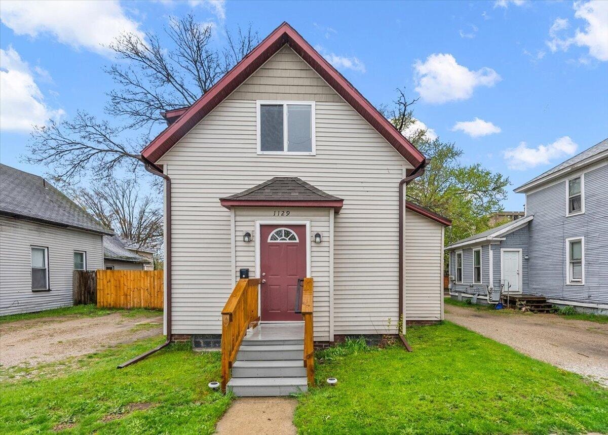 Sanford St, Muskegon, MI 49441 #1