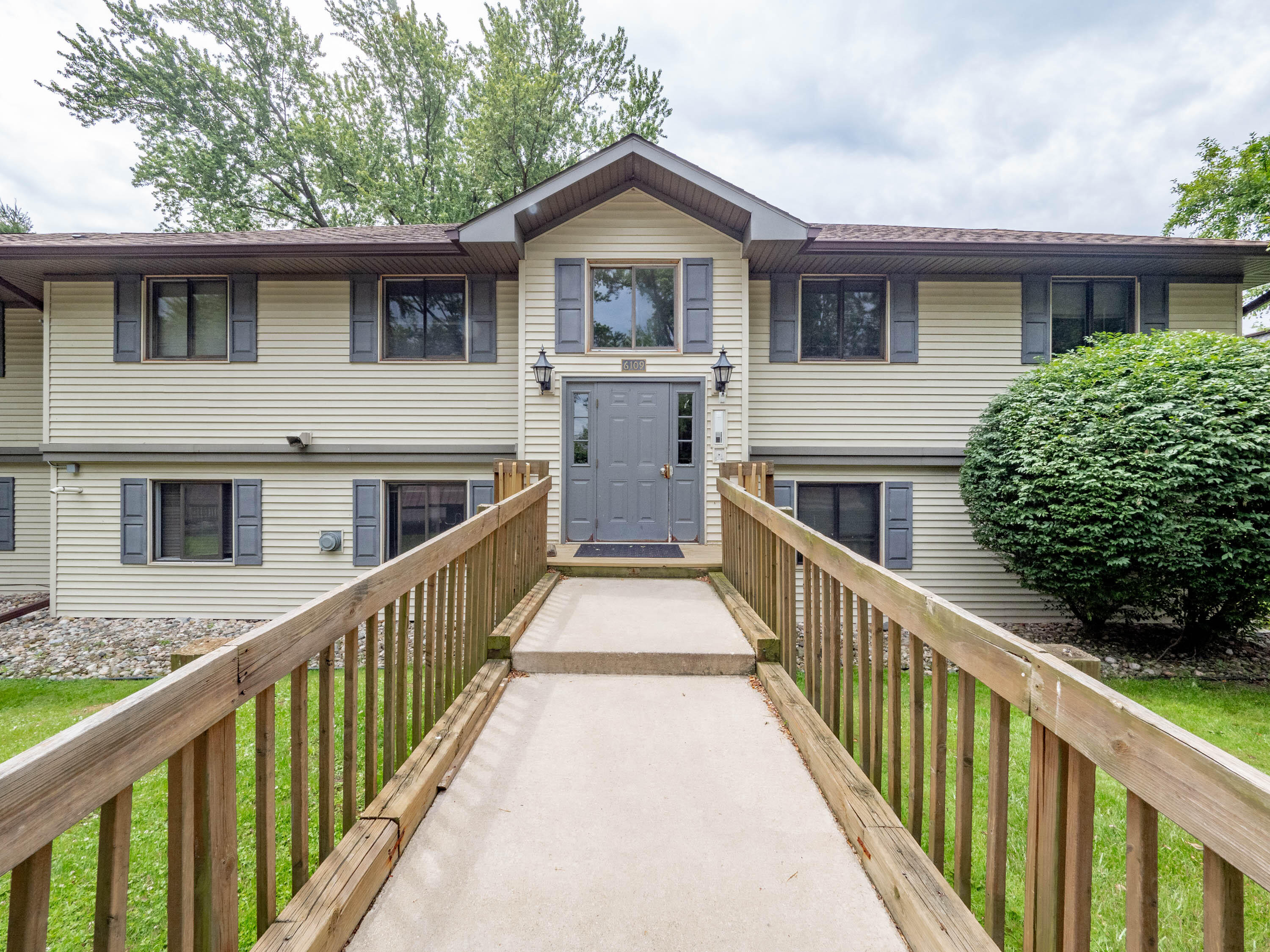 Danford Creek Dr, Kalamazoo, MI 49009