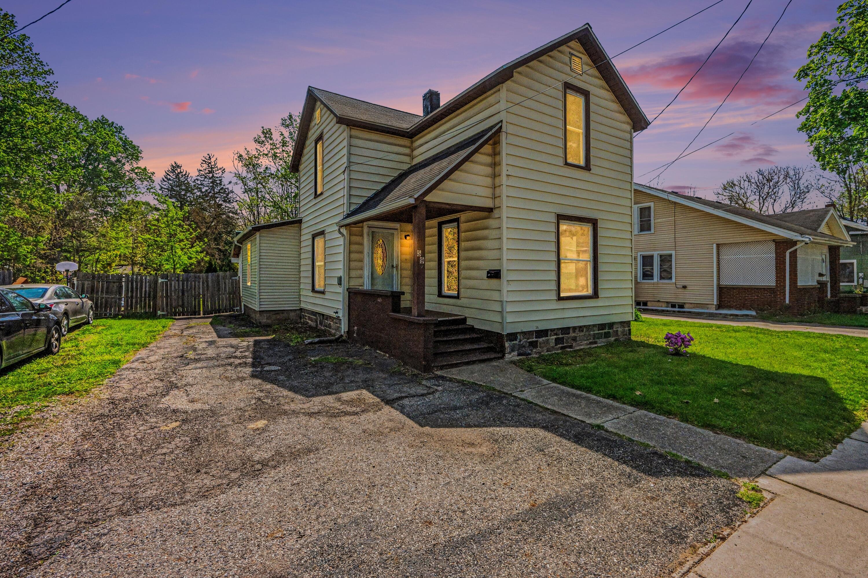 Jefferson St, Coldwater, MI 49036