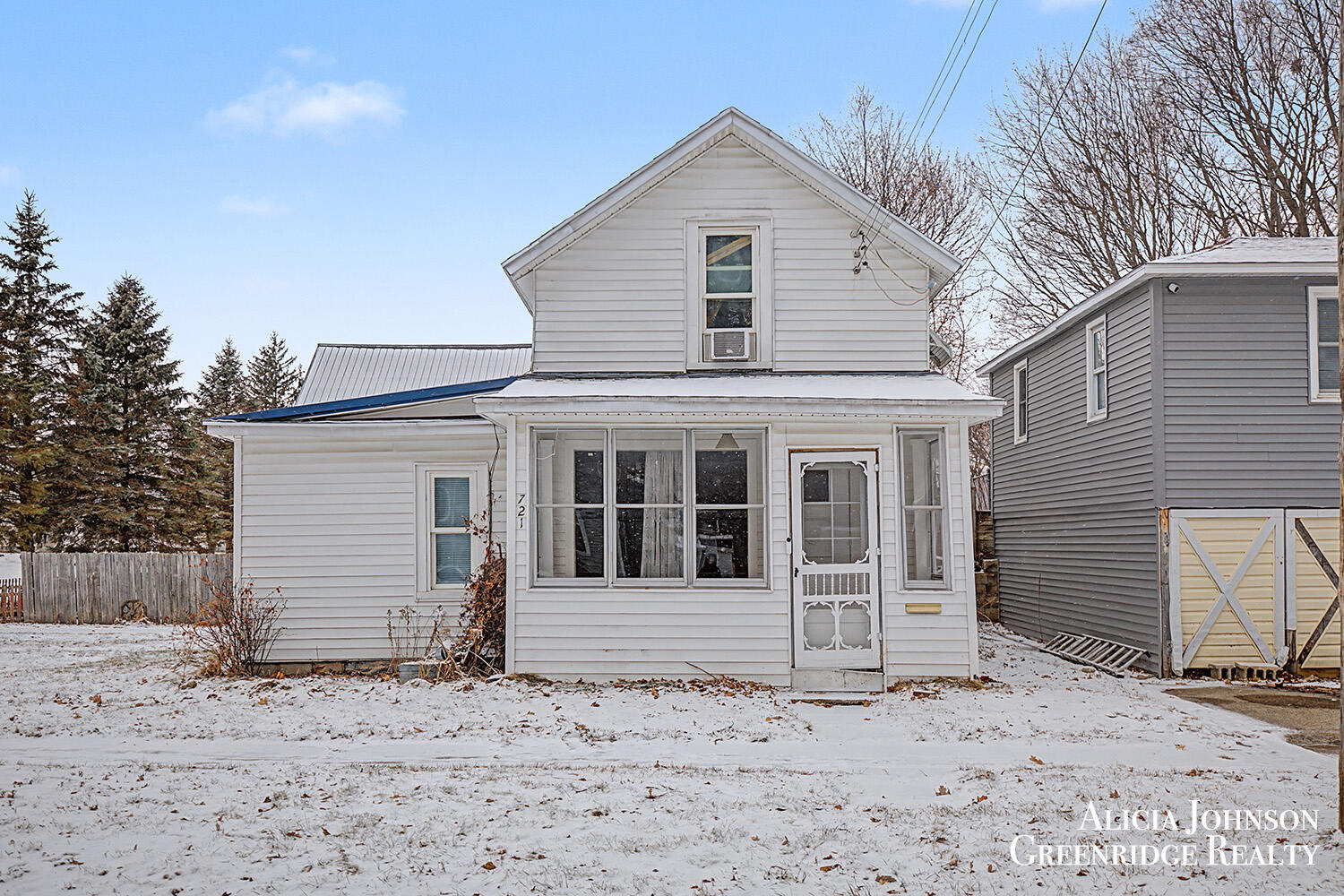 Pearl St, Belding, MI 48809